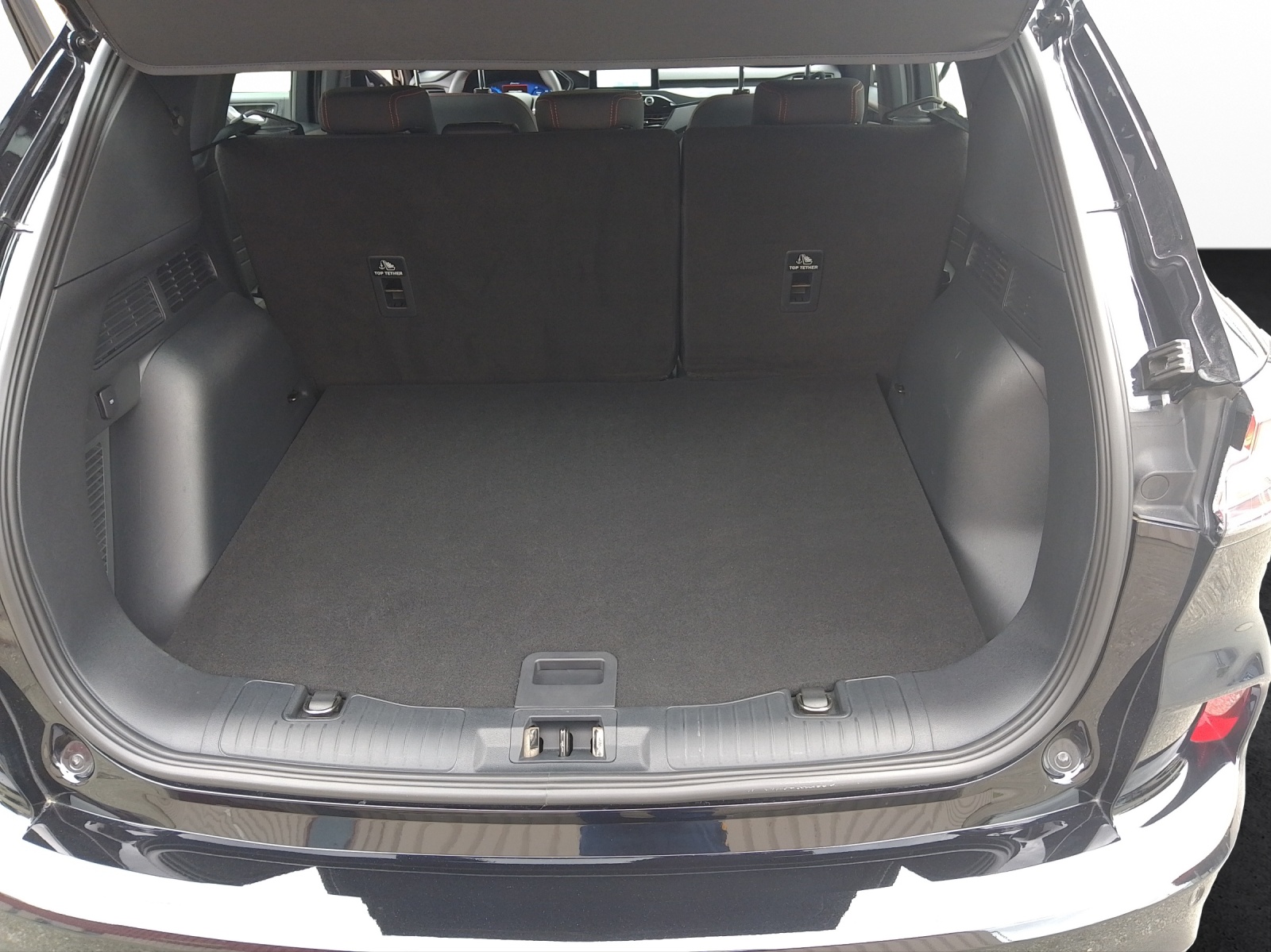 FORD Kuga 2.5 Plug-in Hybrid ST-Line-image-13