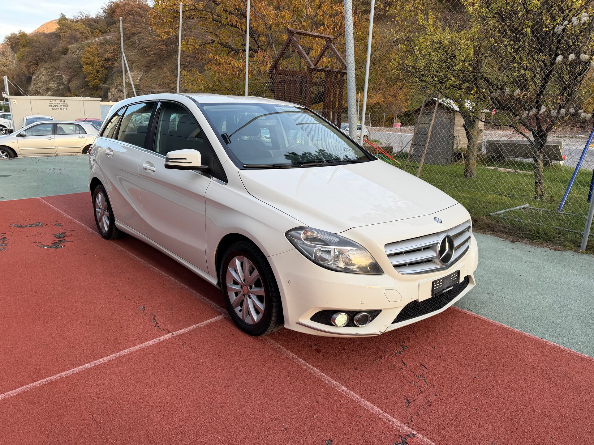 MERCEDES-BENZ B 220 4Matic 7G-DCT-image-0