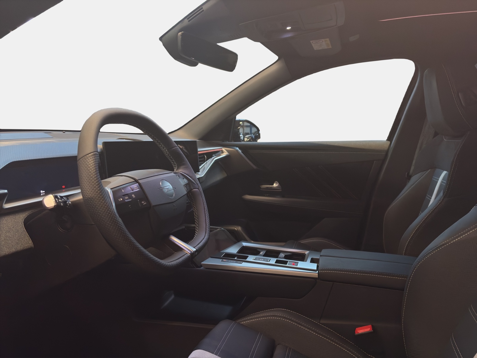 OPEL Grandland 1.6T/195 GS Hybrid-image-3
