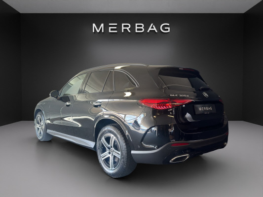 MERCEDES-BENZ GLC 300 d 4M 9G-Tronic-image-2