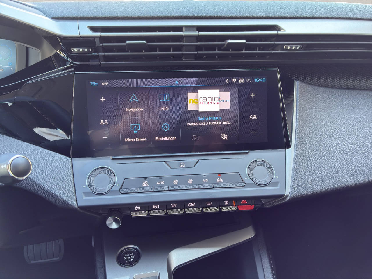 PEUGEOT 308 SW 1.2 Hybrid 145 PS SYLE AUTOMAT-image-14