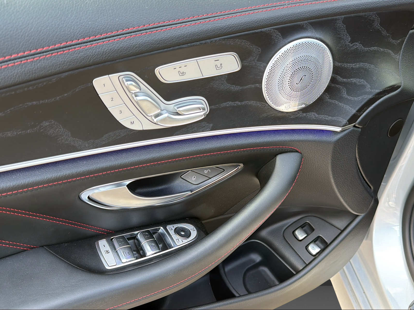 MERCEDES-BENZ E 53 AMG 4Matic 9G-Tronic-image-17