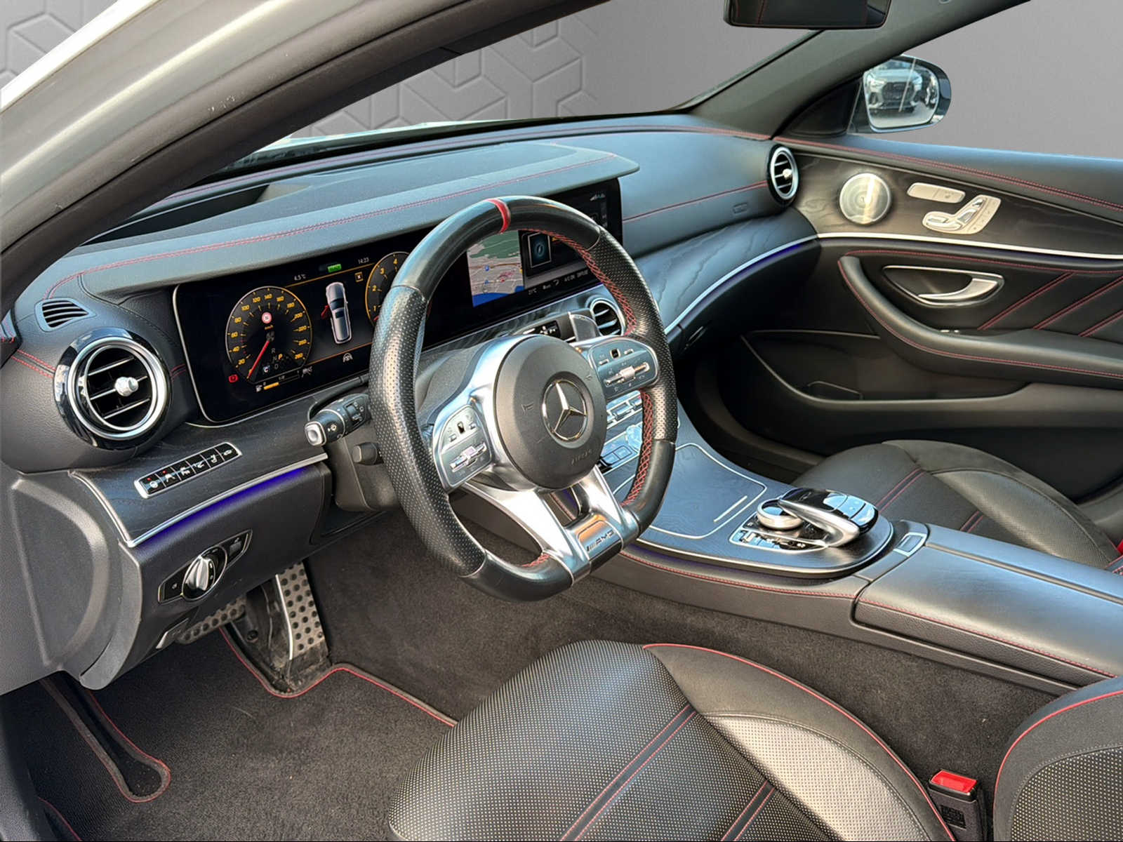 MERCEDES-BENZ E 53 AMG 4Matic 9G-Tronic-image-11