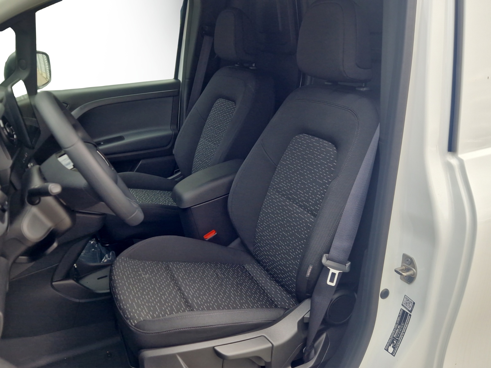 MERCEDES-BENZ eCitan 45kWh Worker-image-8