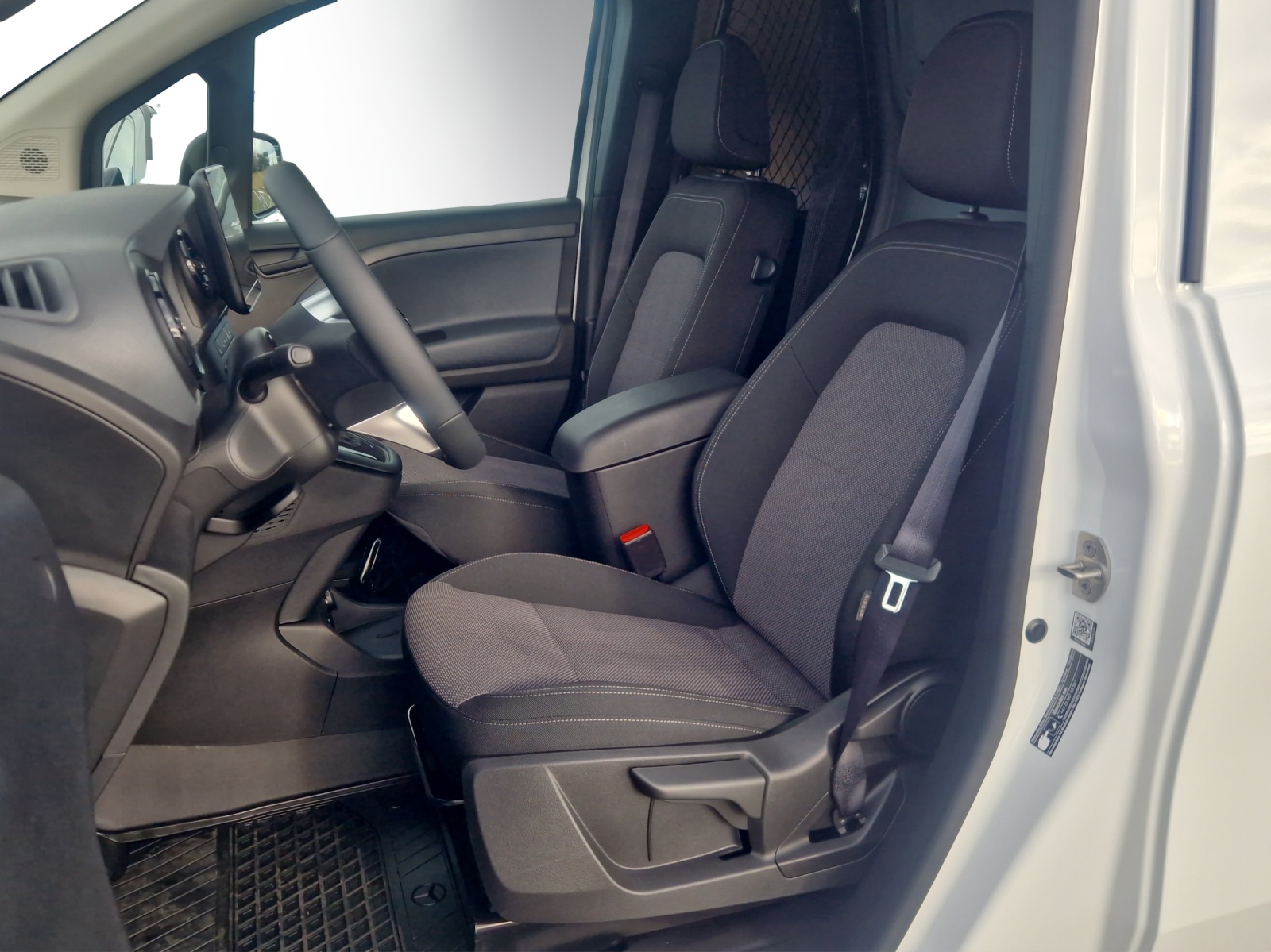 MERCEDES-BENZ eCitan 45kWh Worker-image-7