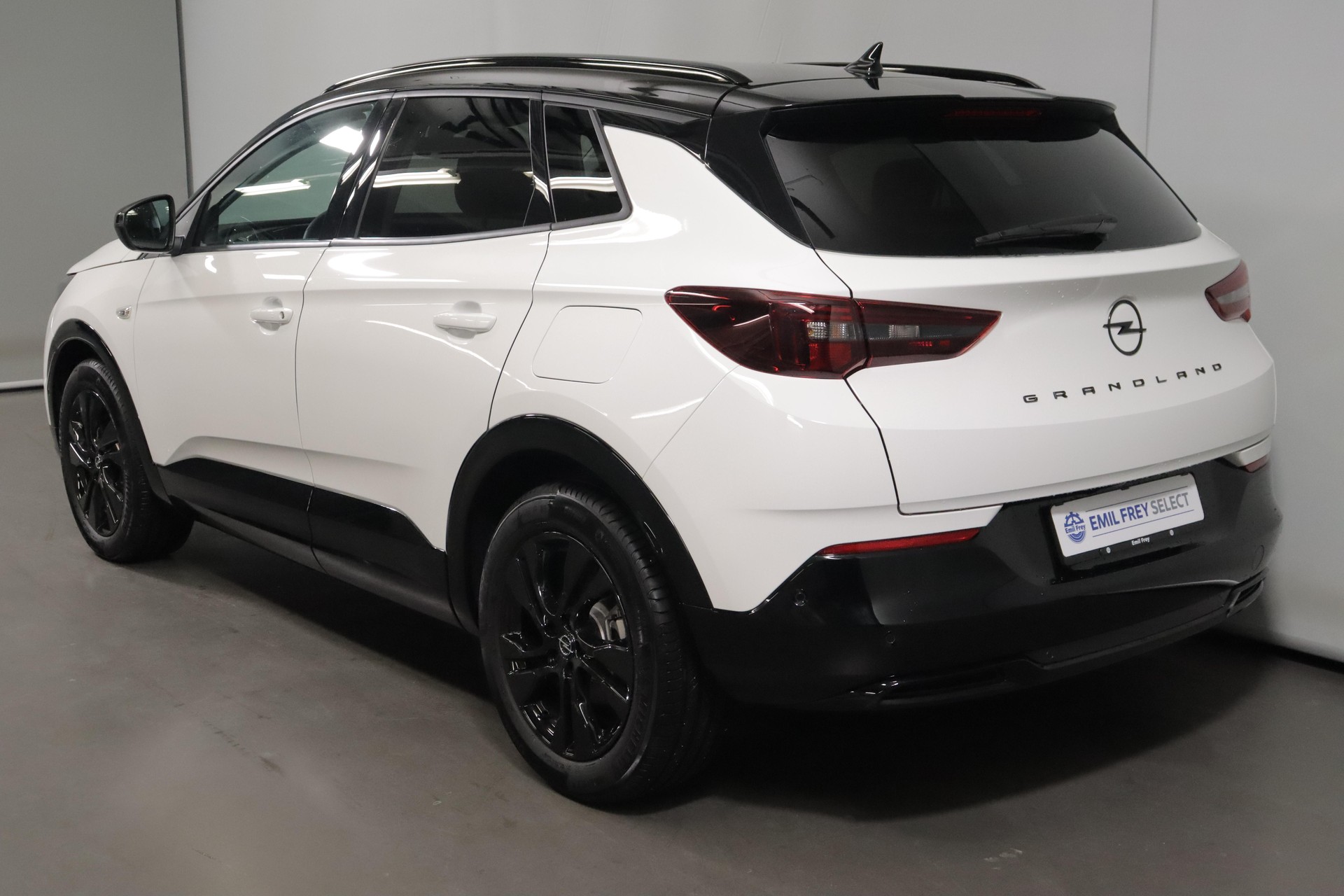 OPEL Grandland 1.6 T PHEV GS Line-image-13