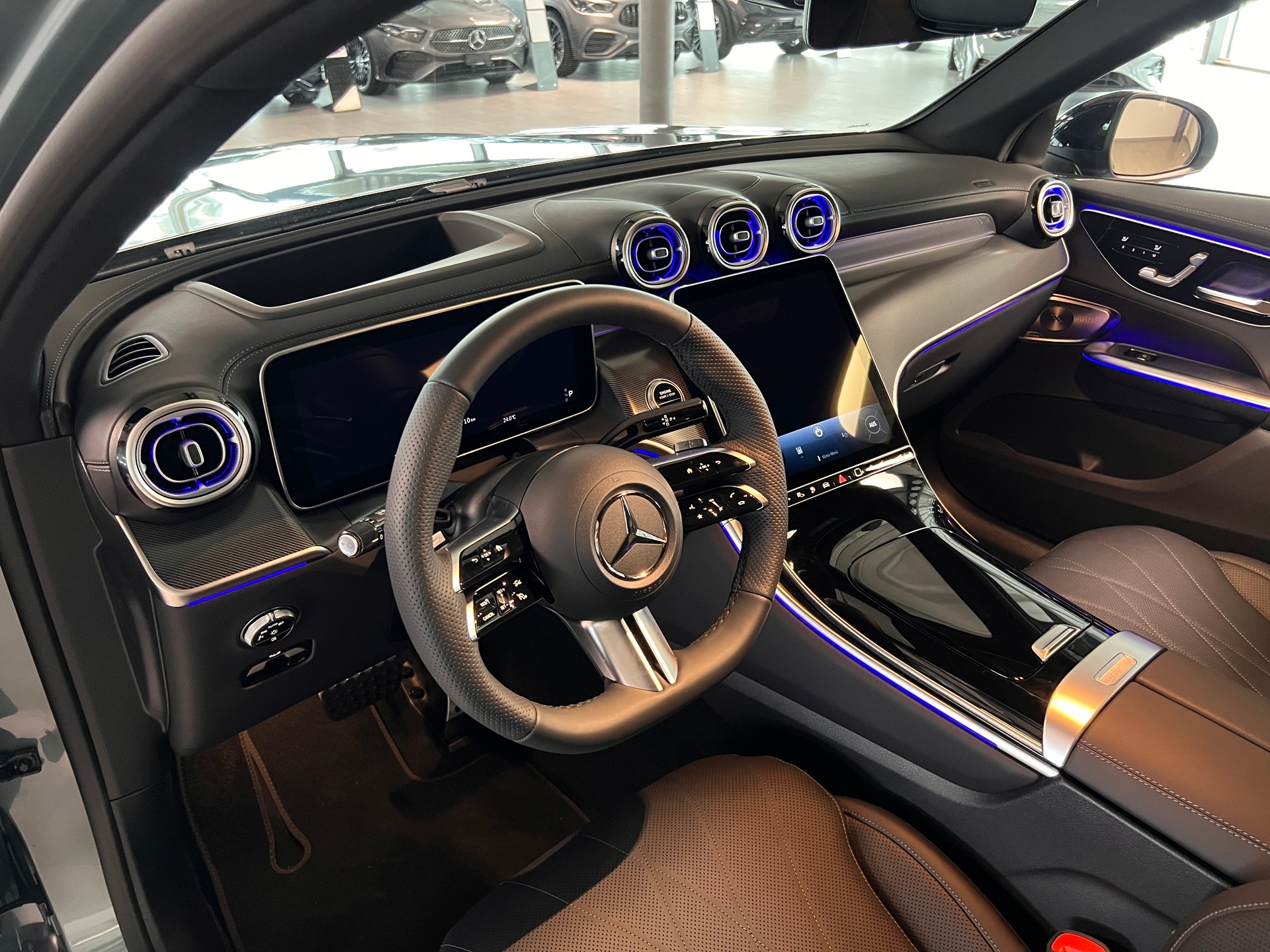 MERCEDES-BENZ GLC 400 e 4Matic EQ Star 9G-Tronic-image-10