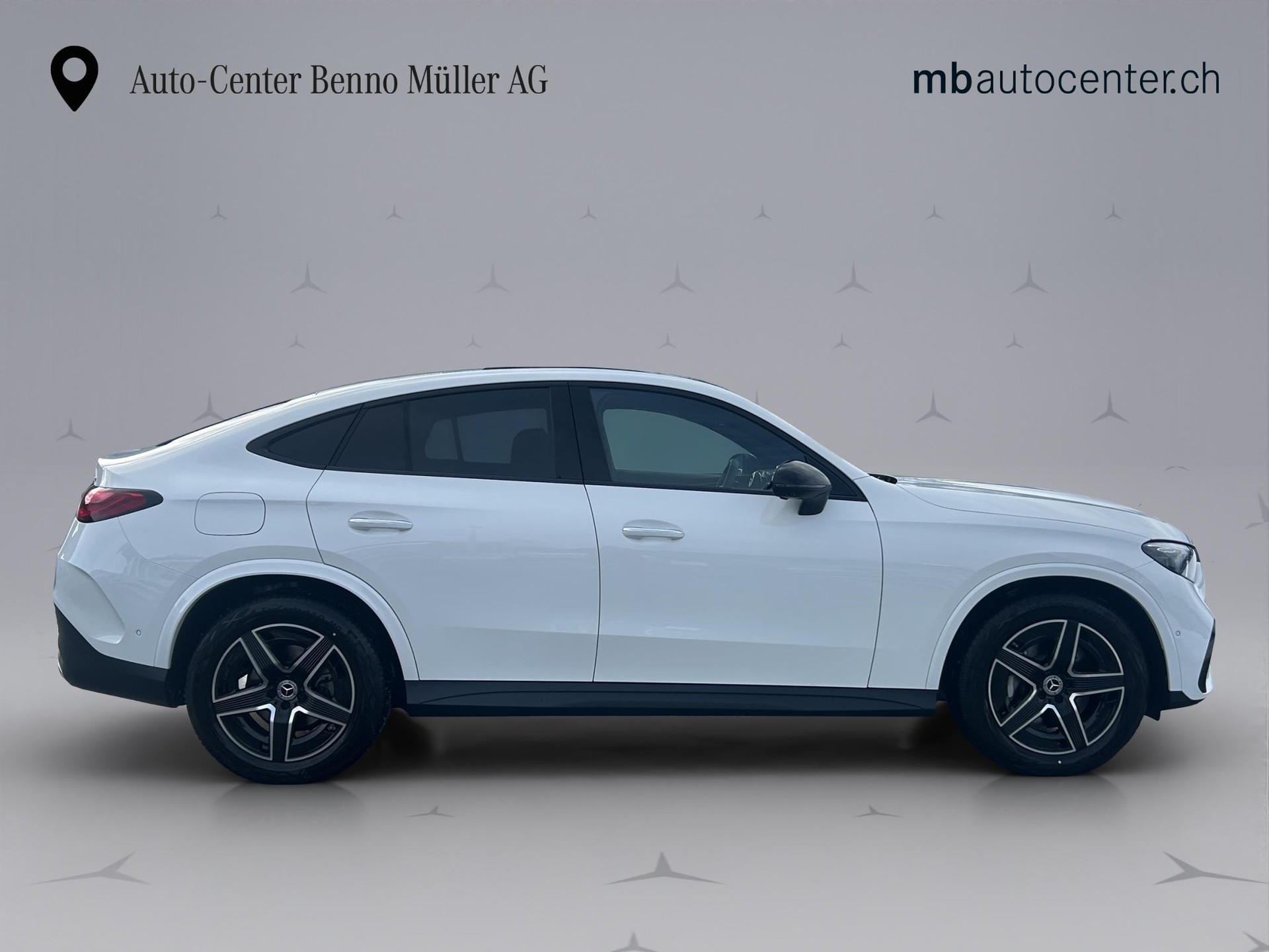 MERCEDES-BENZ GLC 300 AMG Line 4matic Coupé-image-6