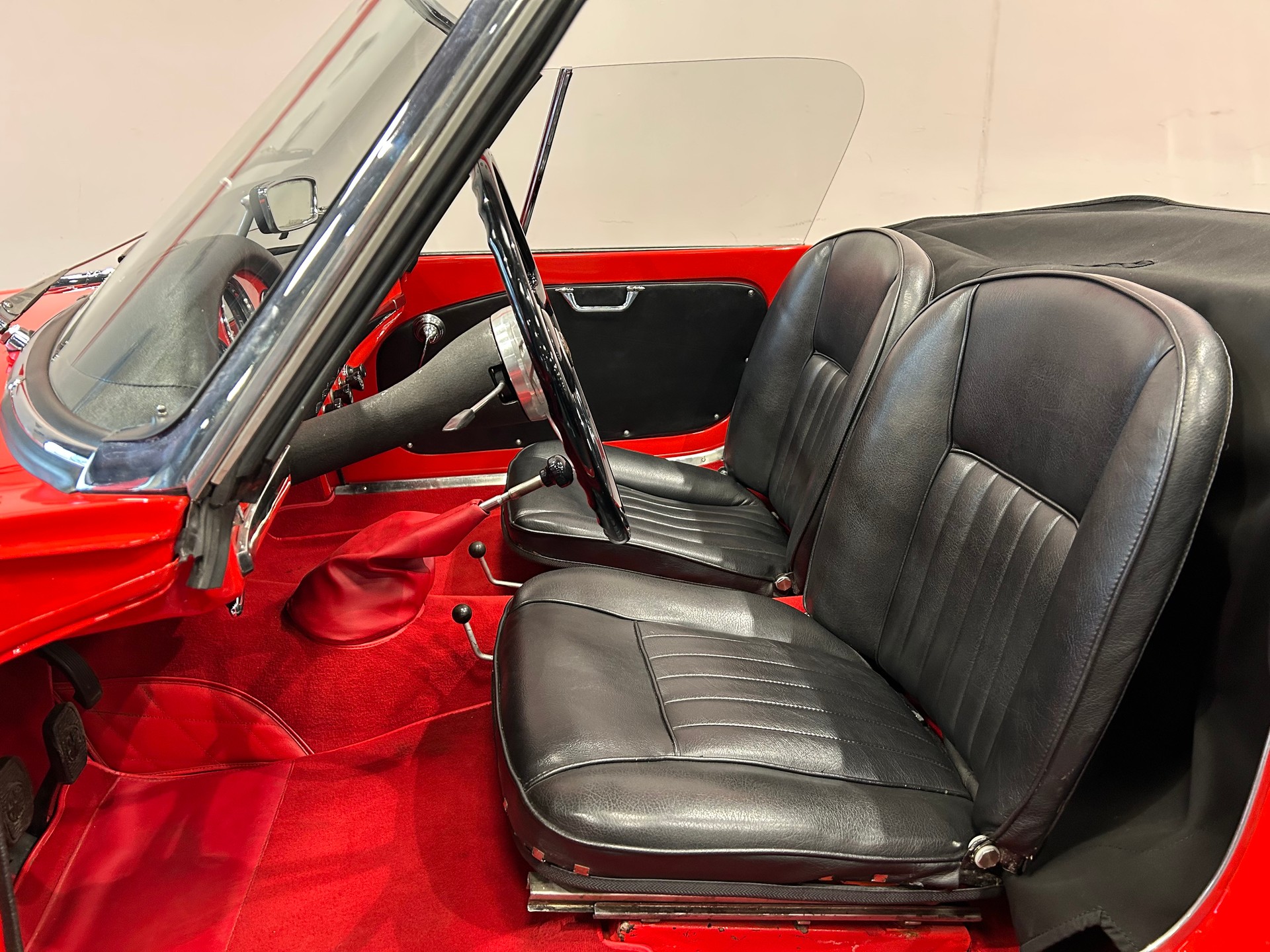 ALFA ROMEO 1600 Spider-image-10