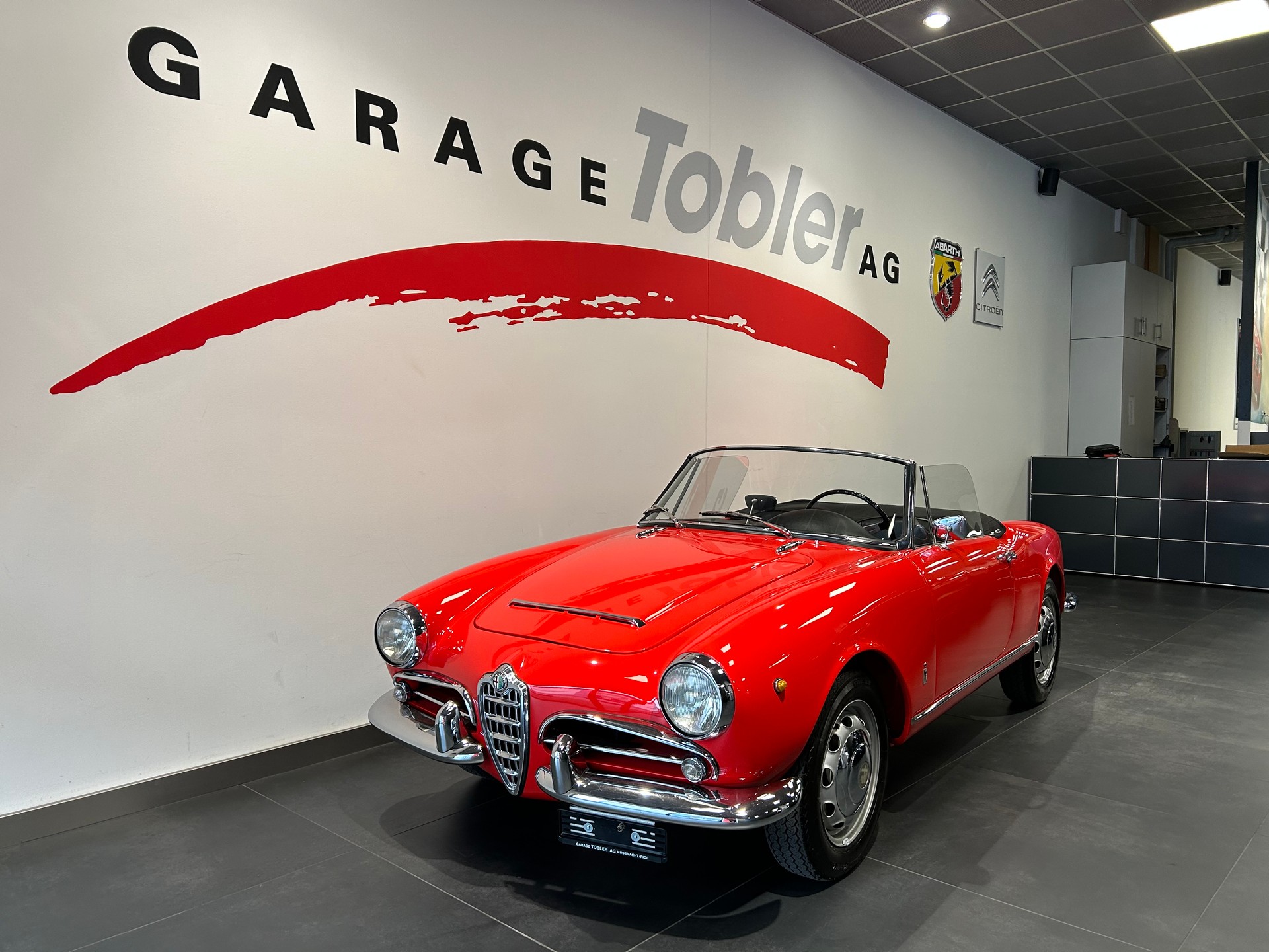ALFA ROMEO 1600 Spider-image-1