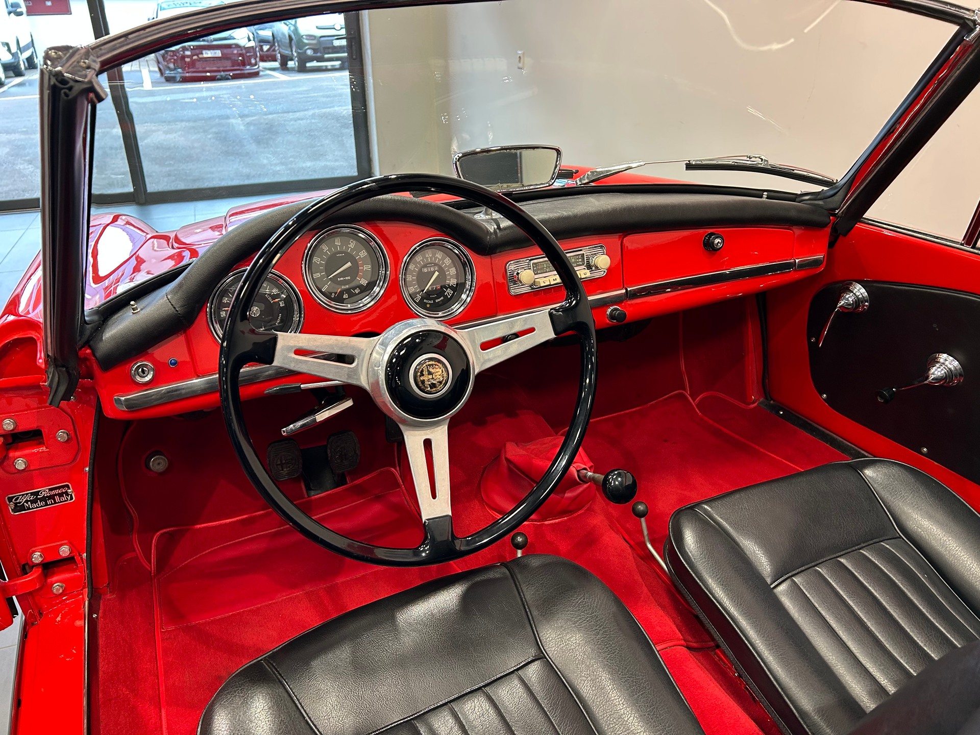 ALFA ROMEO 1600 Spider-image-12