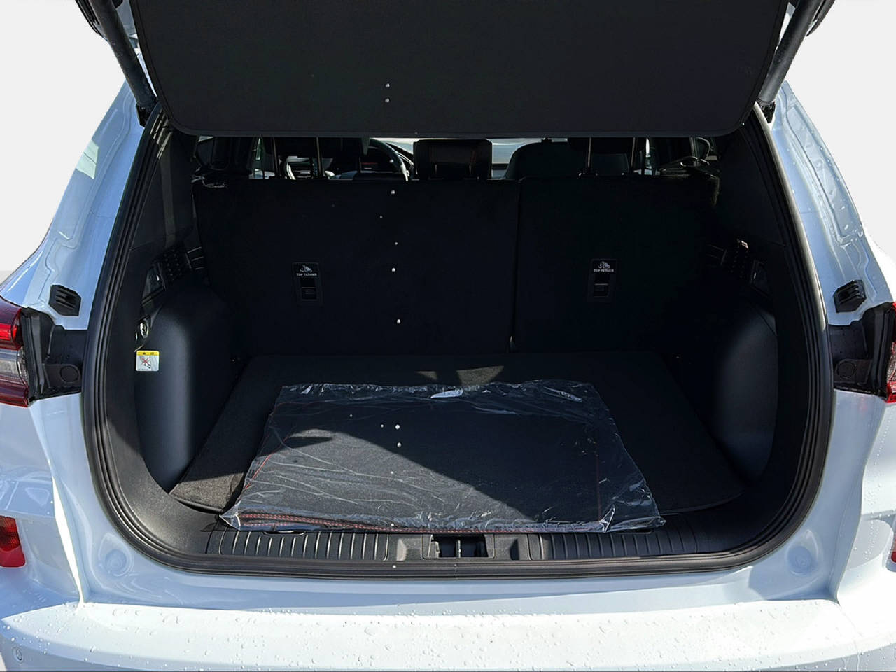 FORD Kuga 2.5 Hybrid ST-Line X AWD-image-13