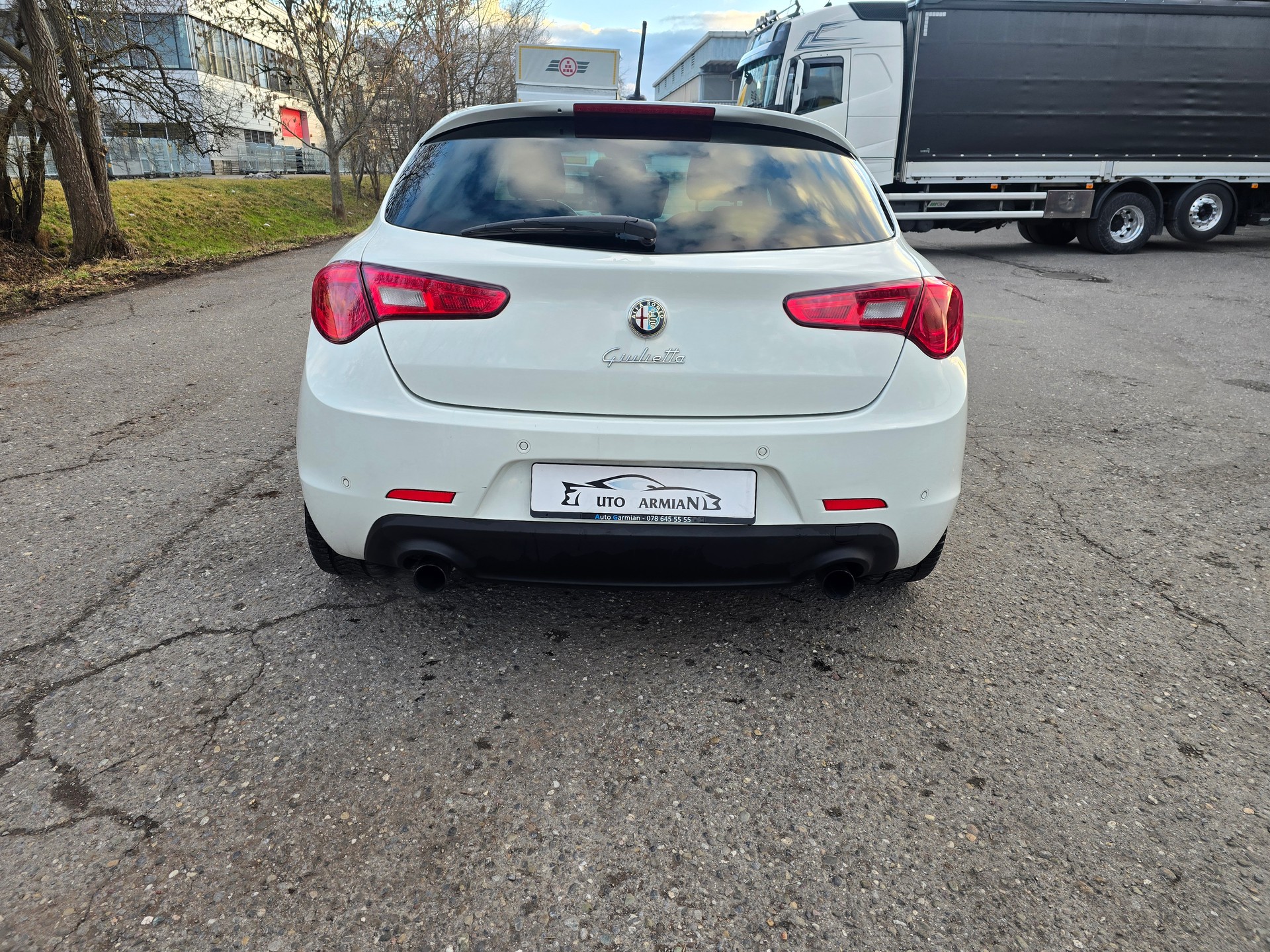 ALFA ROMEO Giulietta 1750 TBi Quadrifoglio Verde-image-3