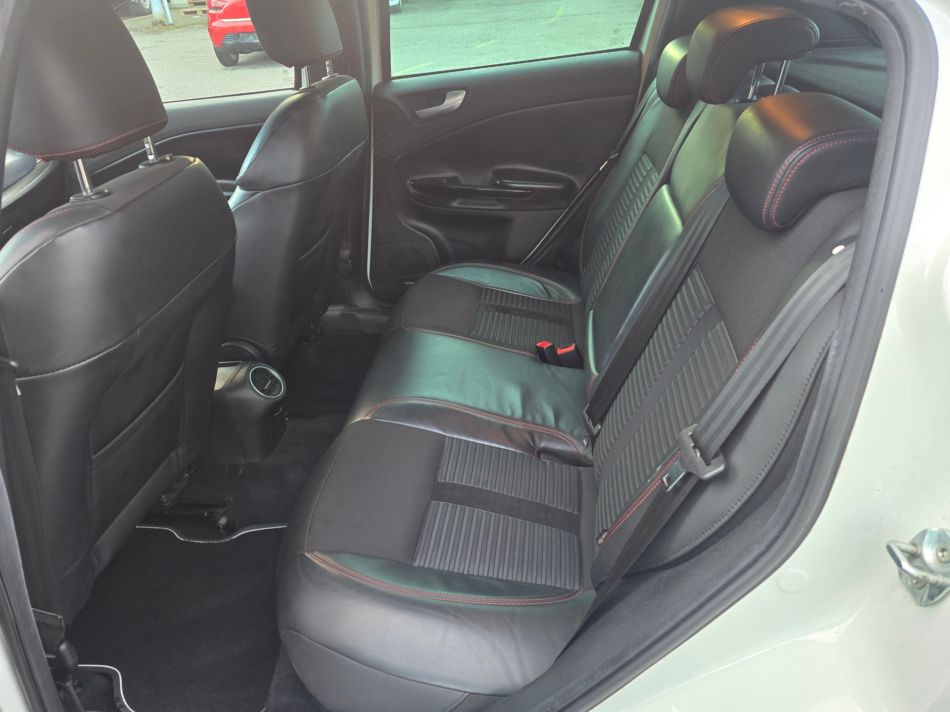 ALFA ROMEO Giulietta 1750 TBi Quadrifoglio Verde-image-12