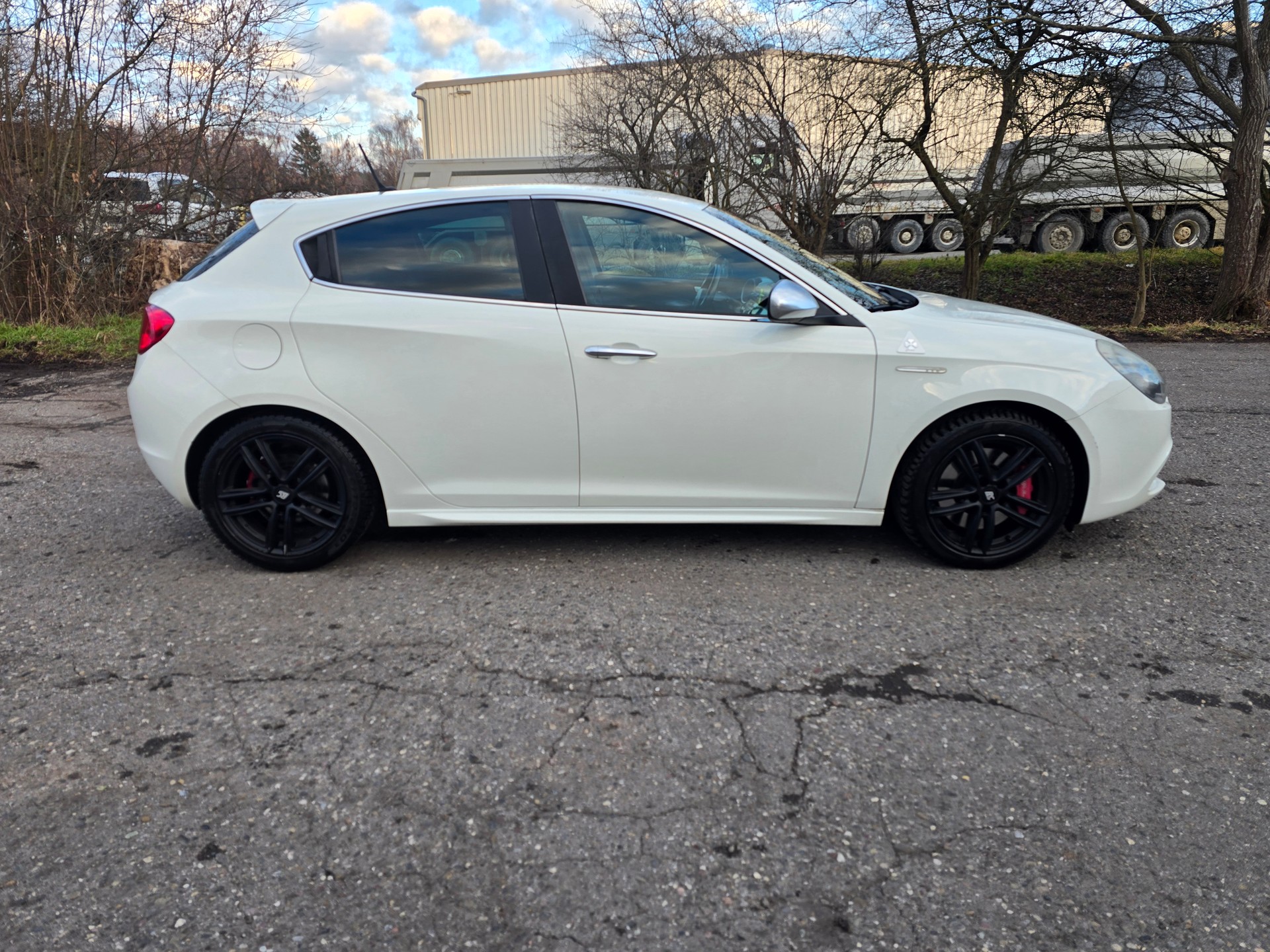 ALFA ROMEO Giulietta 1750 TBi Quadrifoglio Verde-image-7