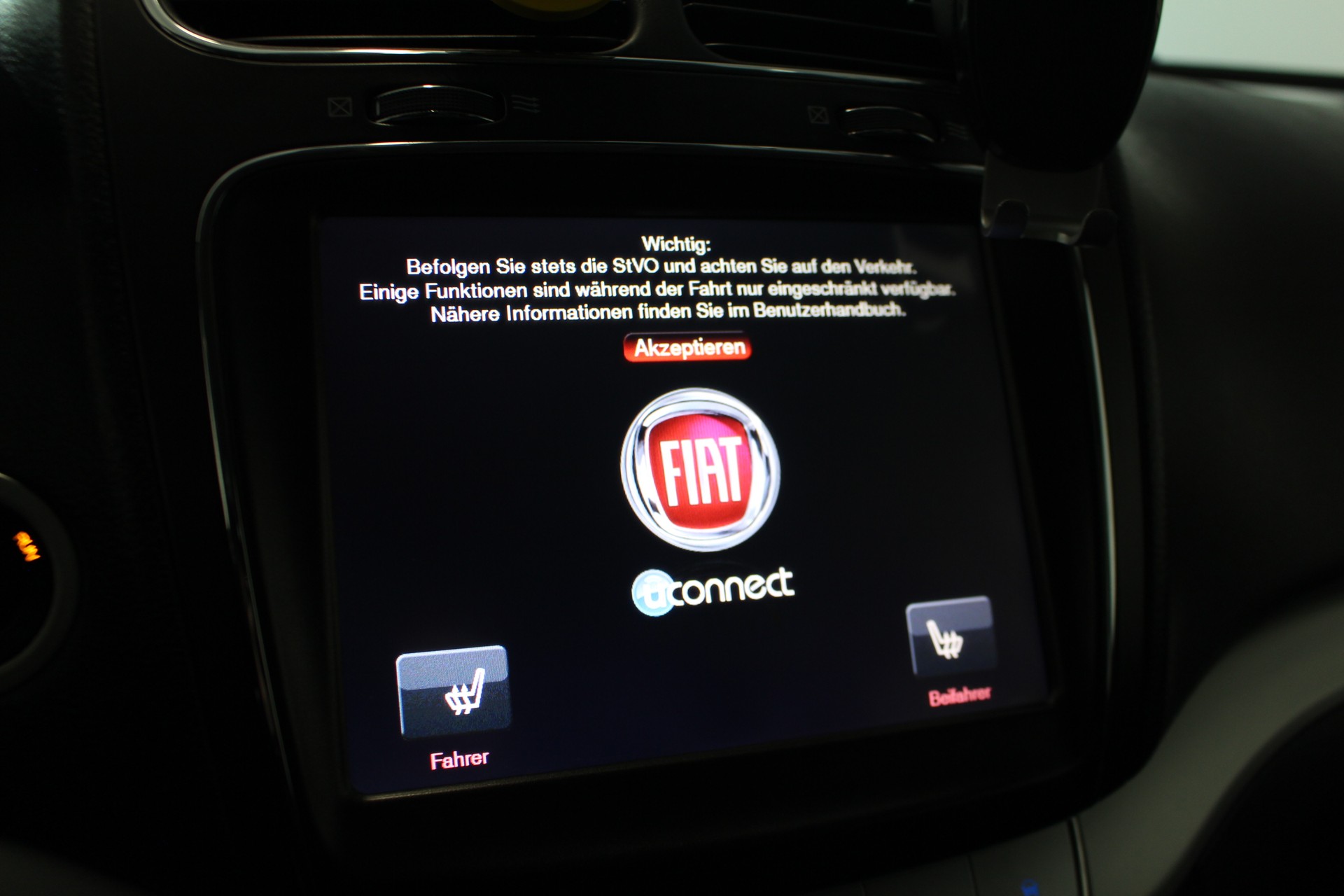 FIAT Freemont 2.0 JTD 170 Black Code 4x4-image-16