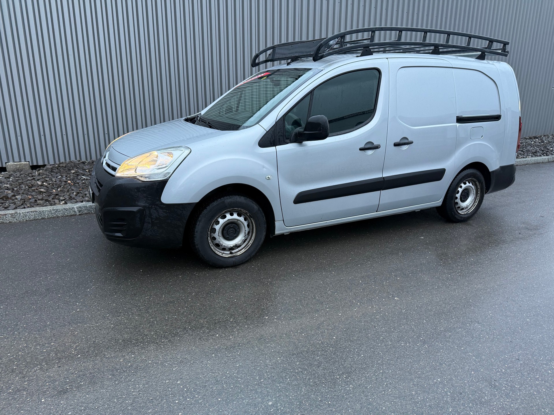 CITROEN Berlingo 1.6 BlueHDi 100 Business 3. PLACES —