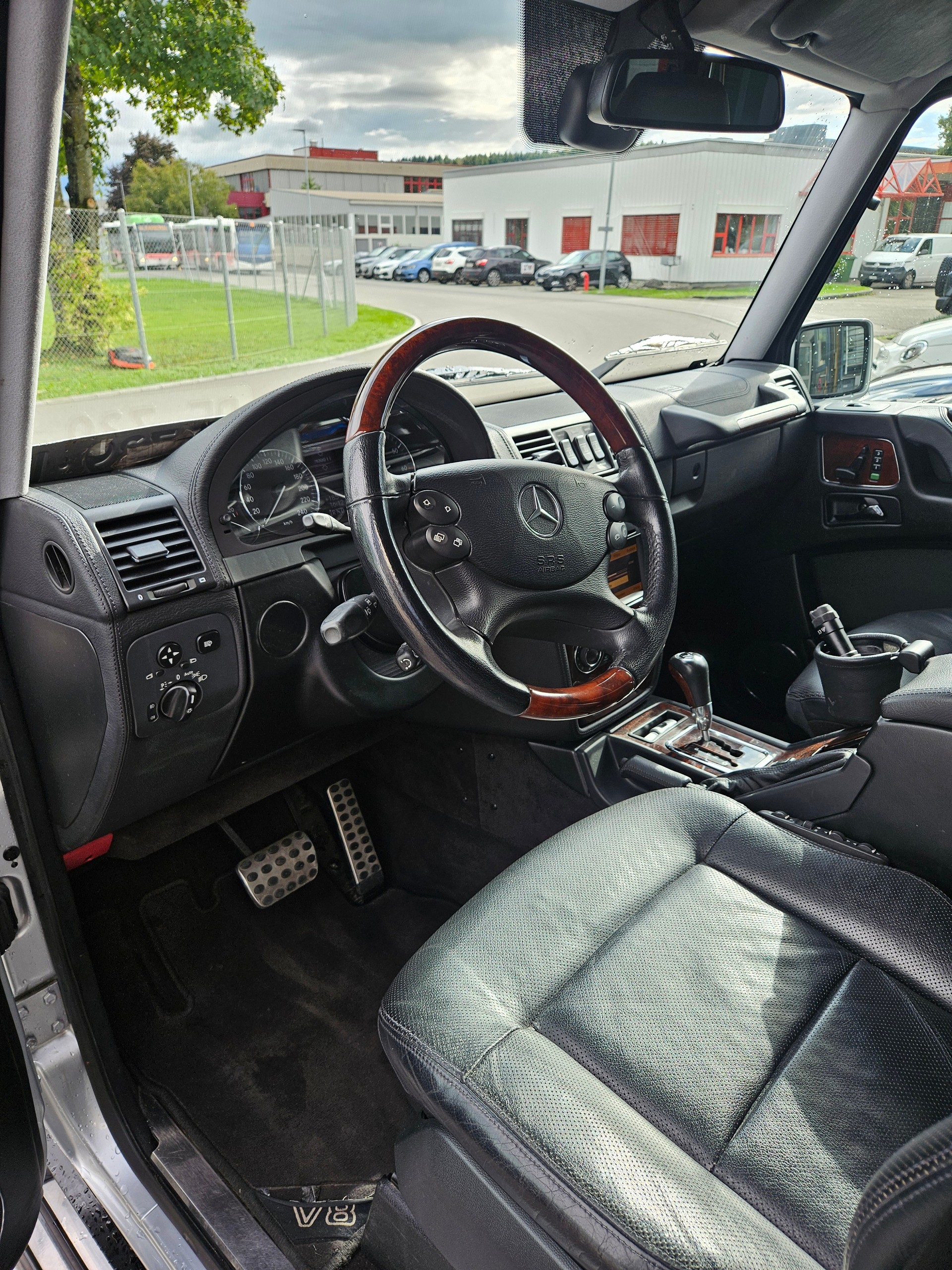 MERCEDES-BENZ G 550-image-5