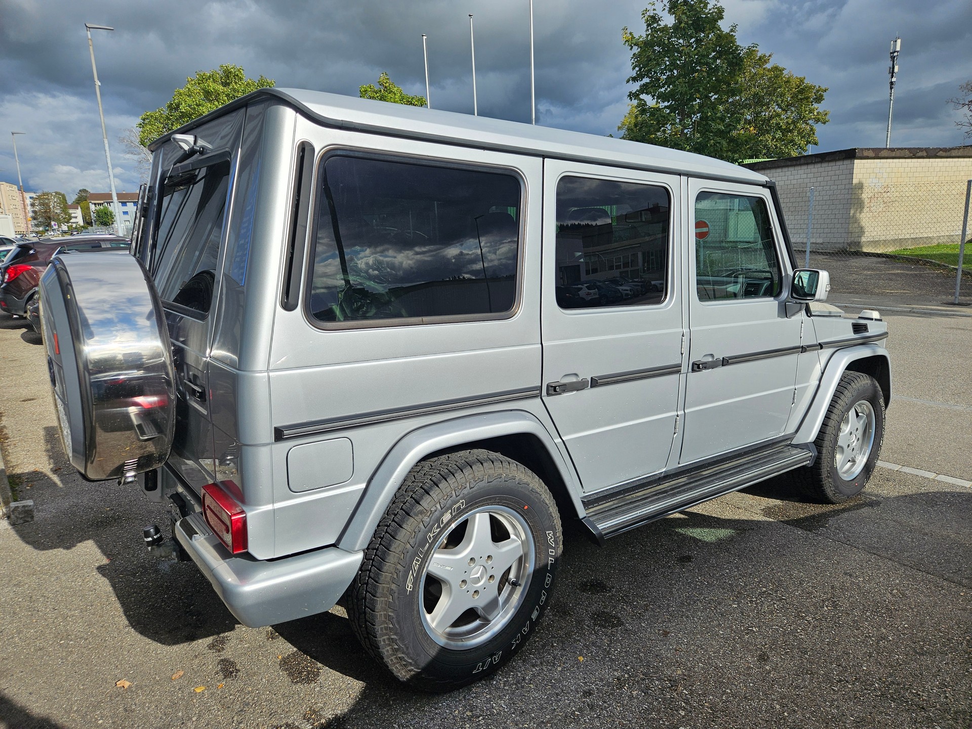 MERCEDES-BENZ G 550-image-4