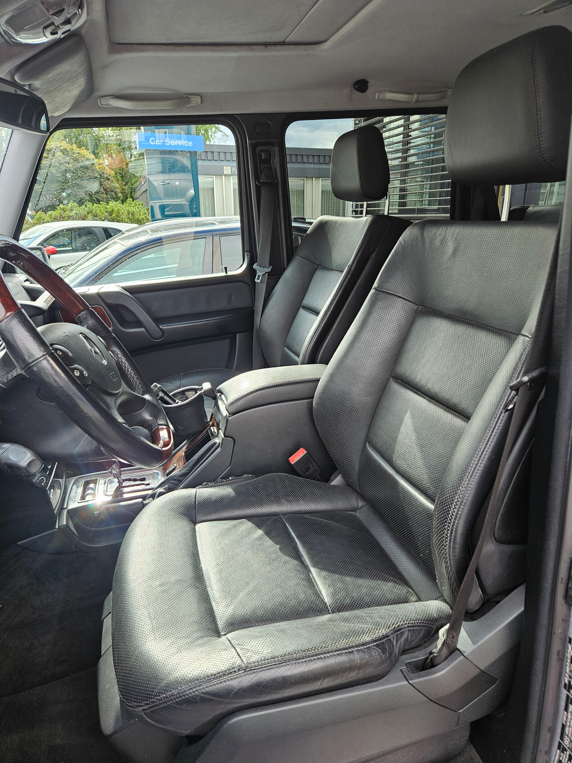 MERCEDES-BENZ G 550-image-6