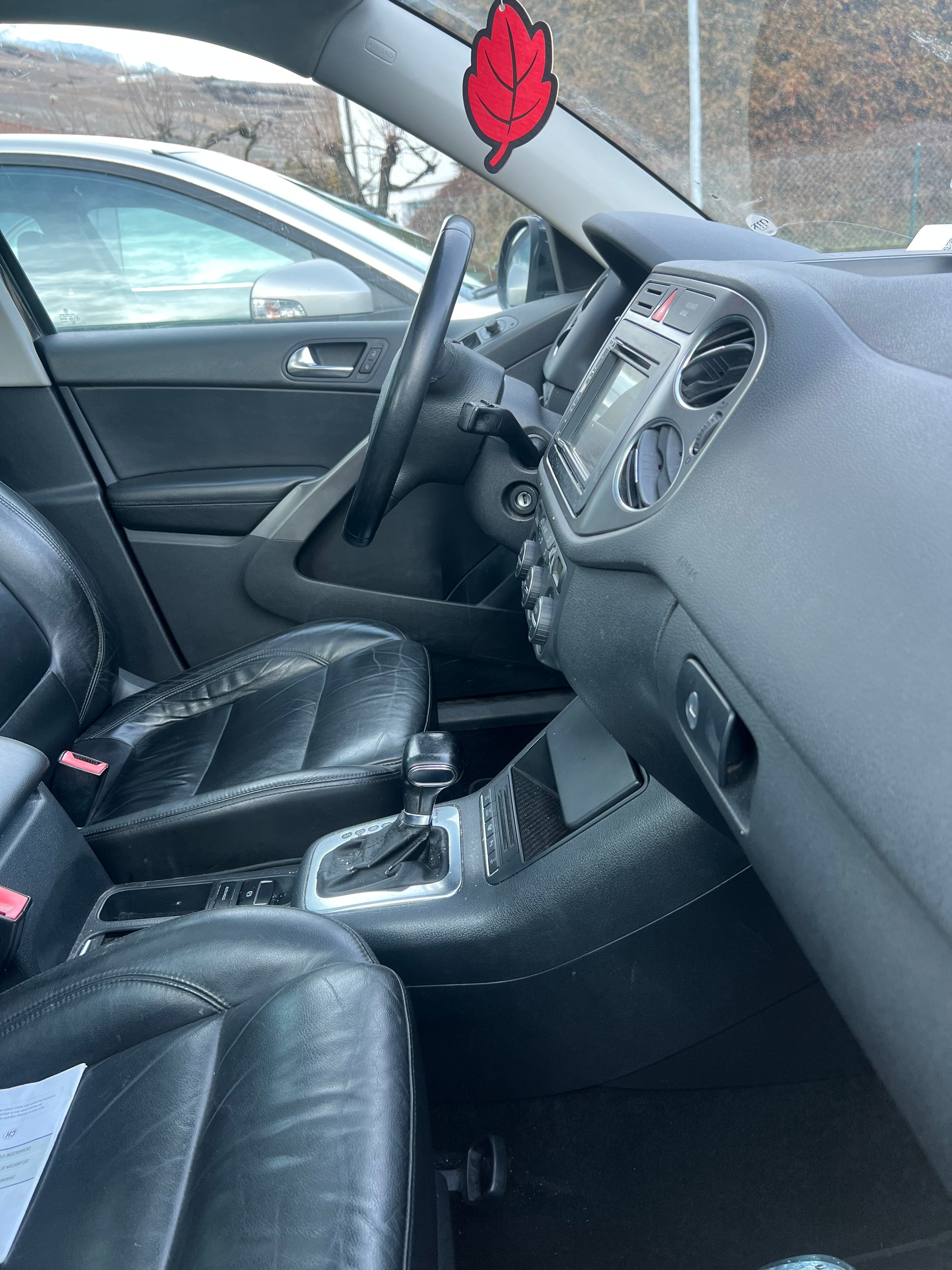 VW Tiguan 2.0 TSI Sport&Style Tiptronic-image-6