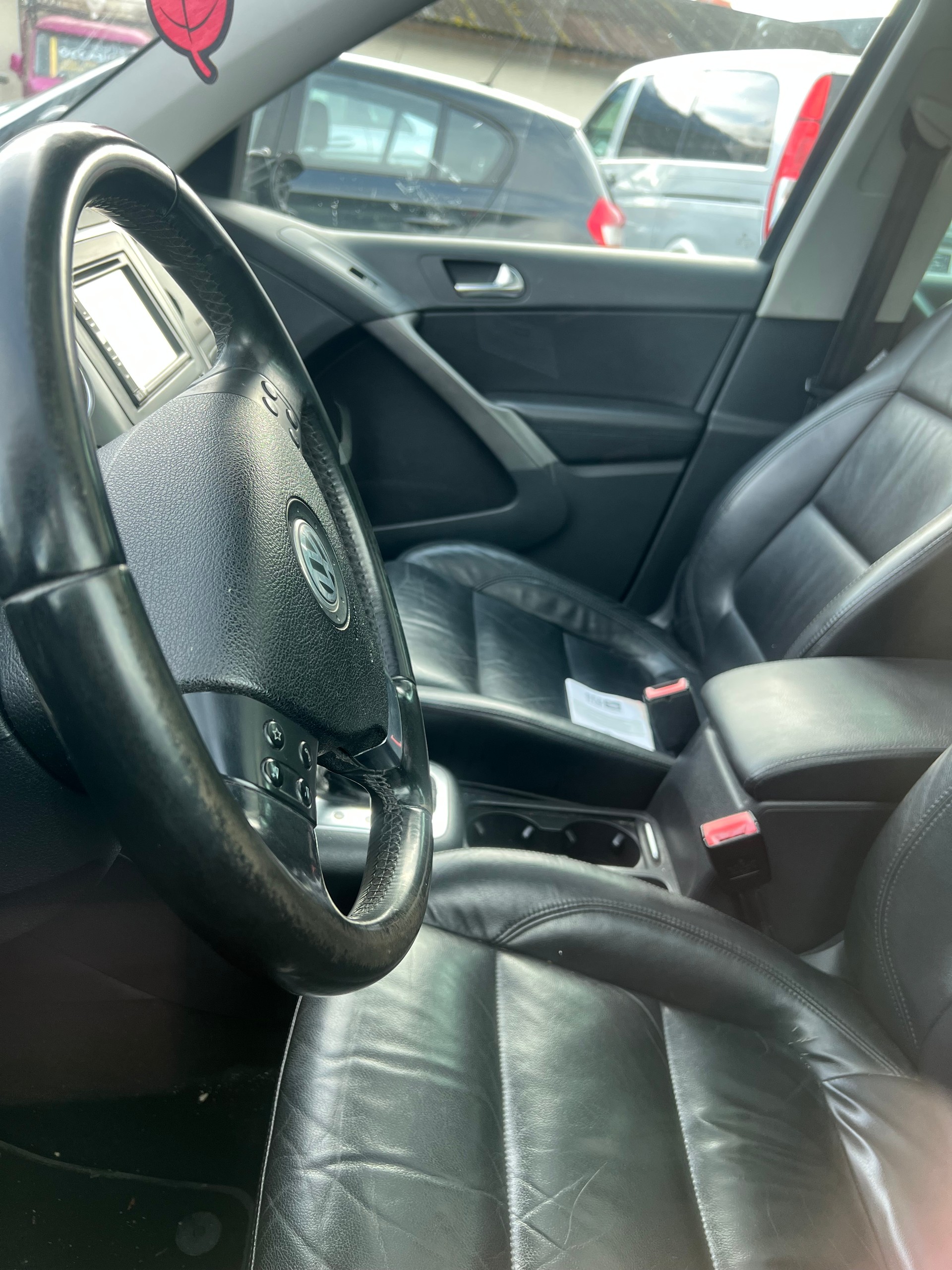 VW Tiguan 2.0 TSI Sport&Style Tiptronic-image-8