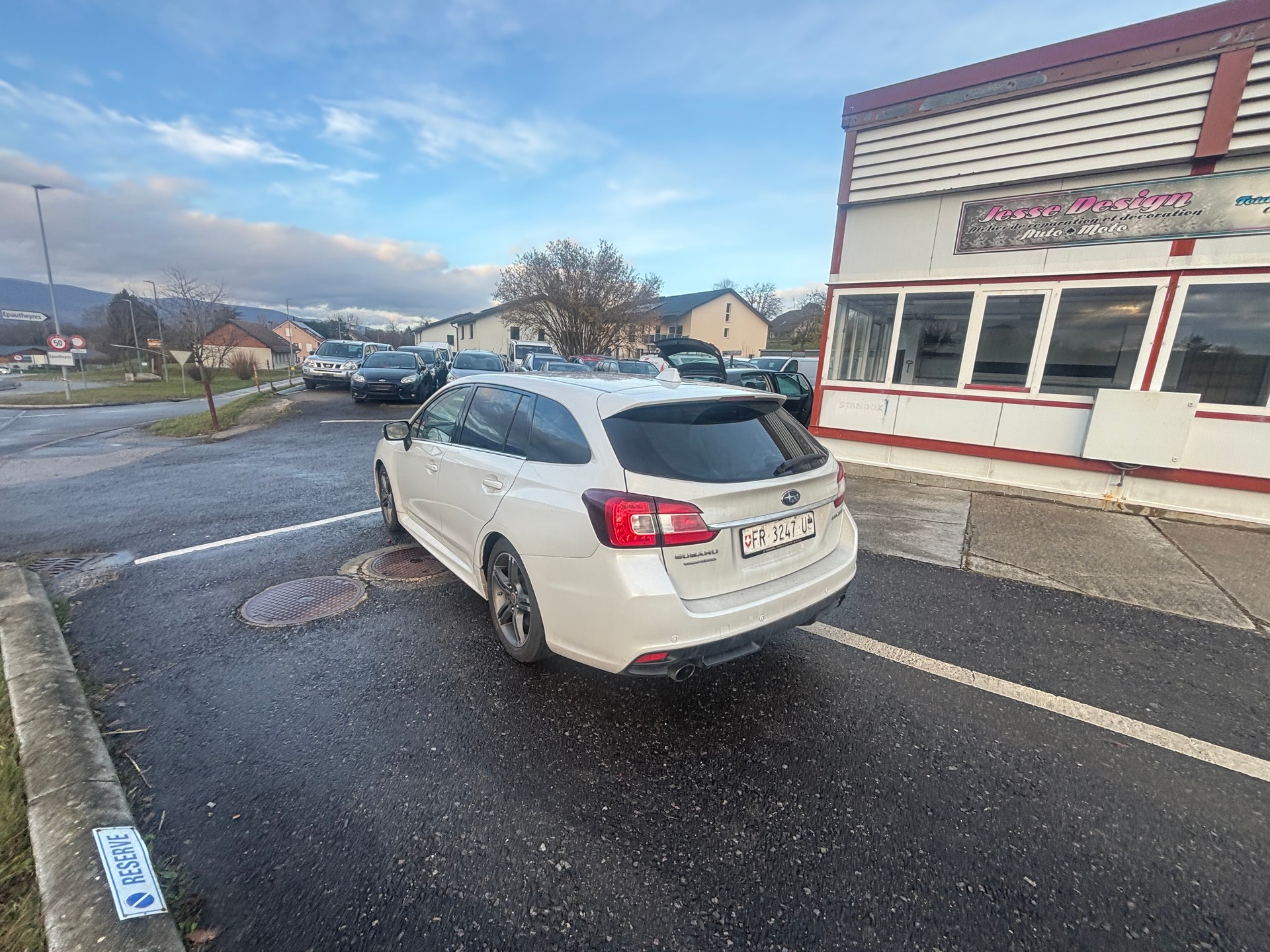 SUBARU Levorg 1.6DIT Swiss S AWD Lineartronic-image-2