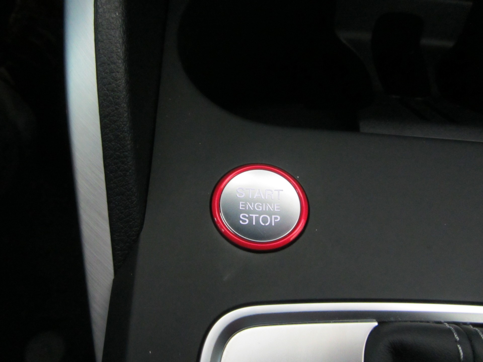AUDI SQ2 TFSI quattro S-tronic-image-10