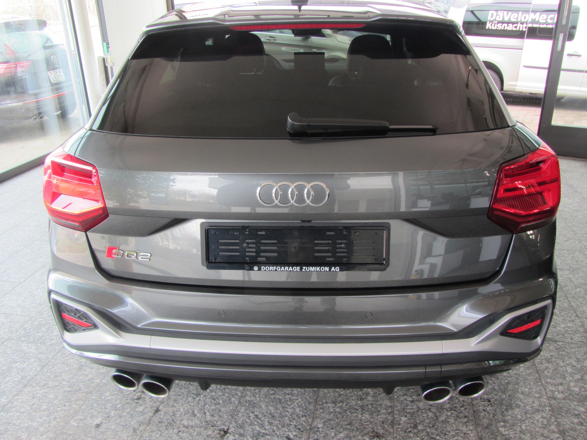 AUDI SQ2 TFSI quattro S-tronic-image-3
