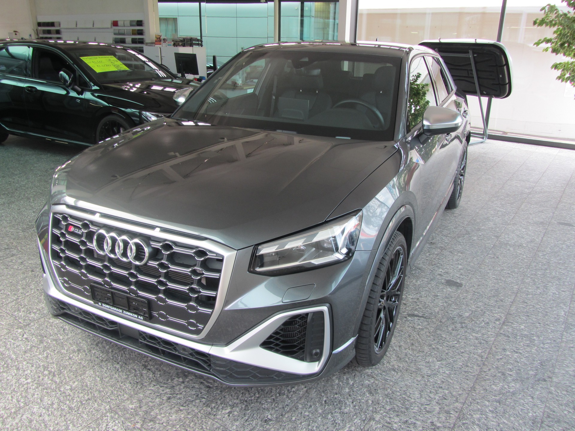 AUDI SQ2 TFSI quattro S-tronic-image-2