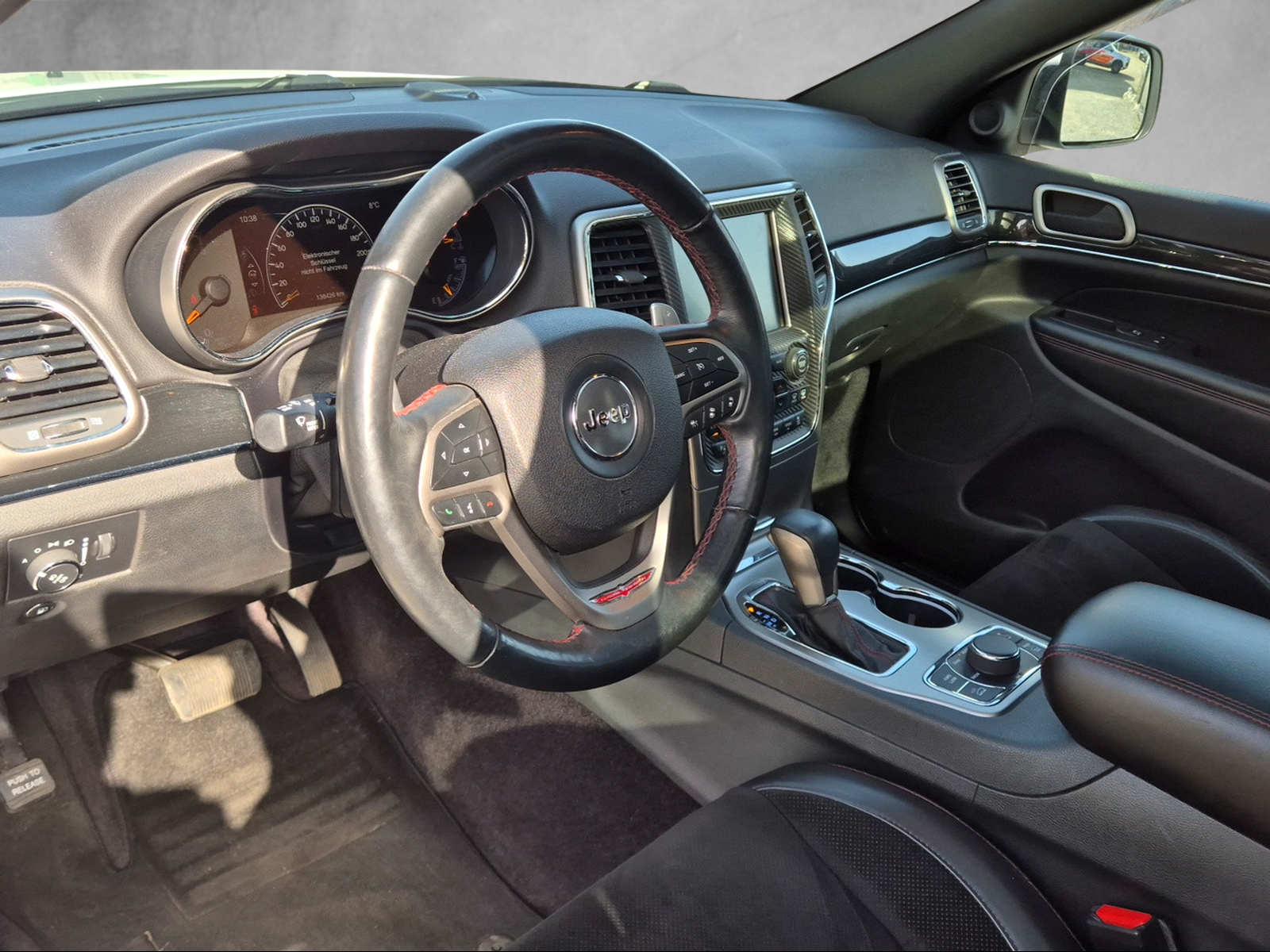 JEEP Grand Cherokee 3.0 CRD Trailhawk Automatic-image-5