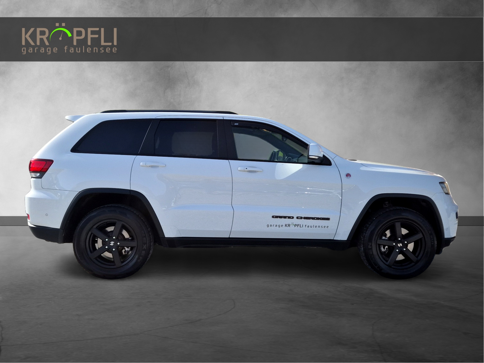 JEEP Grand Cherokee 3.0 CRD Trailhawk Automatic-showroom-element-3