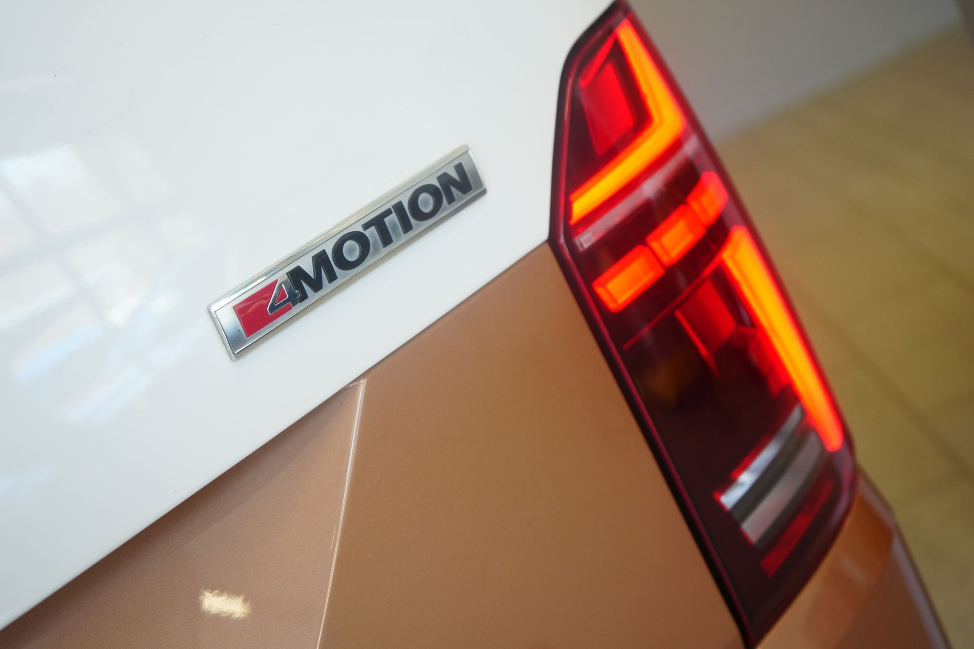 VW T6.1 Multivan 2.0 Bi-TDI Generation Six 4Motion DSG-image-7