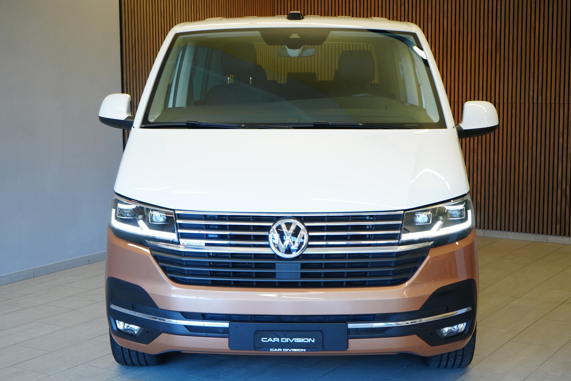 VW T6.1 Multivan 2.0 Bi-TDI Generation Six 4Motion DSG-image-2