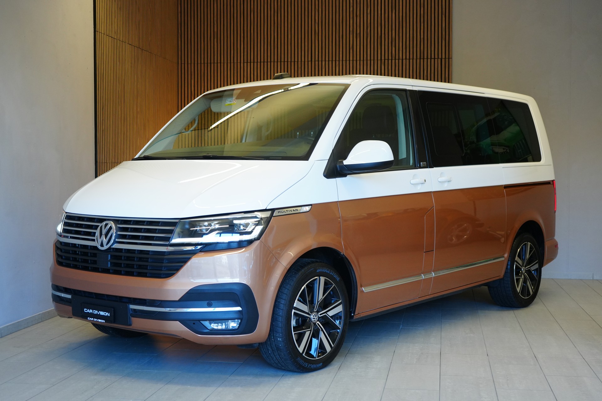 VW T6.1 Multivan 2.0 Bi-TDI Generation Six 4Motion DSG-image-1