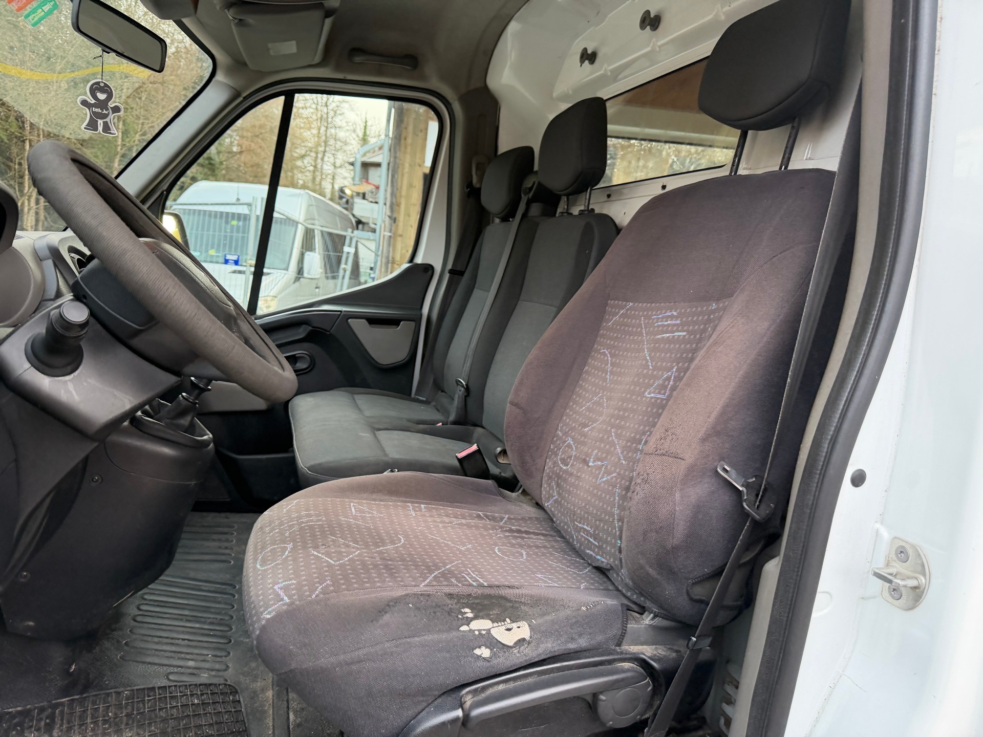 RENAULT Master T33 2.3dCi L2H2-image-8