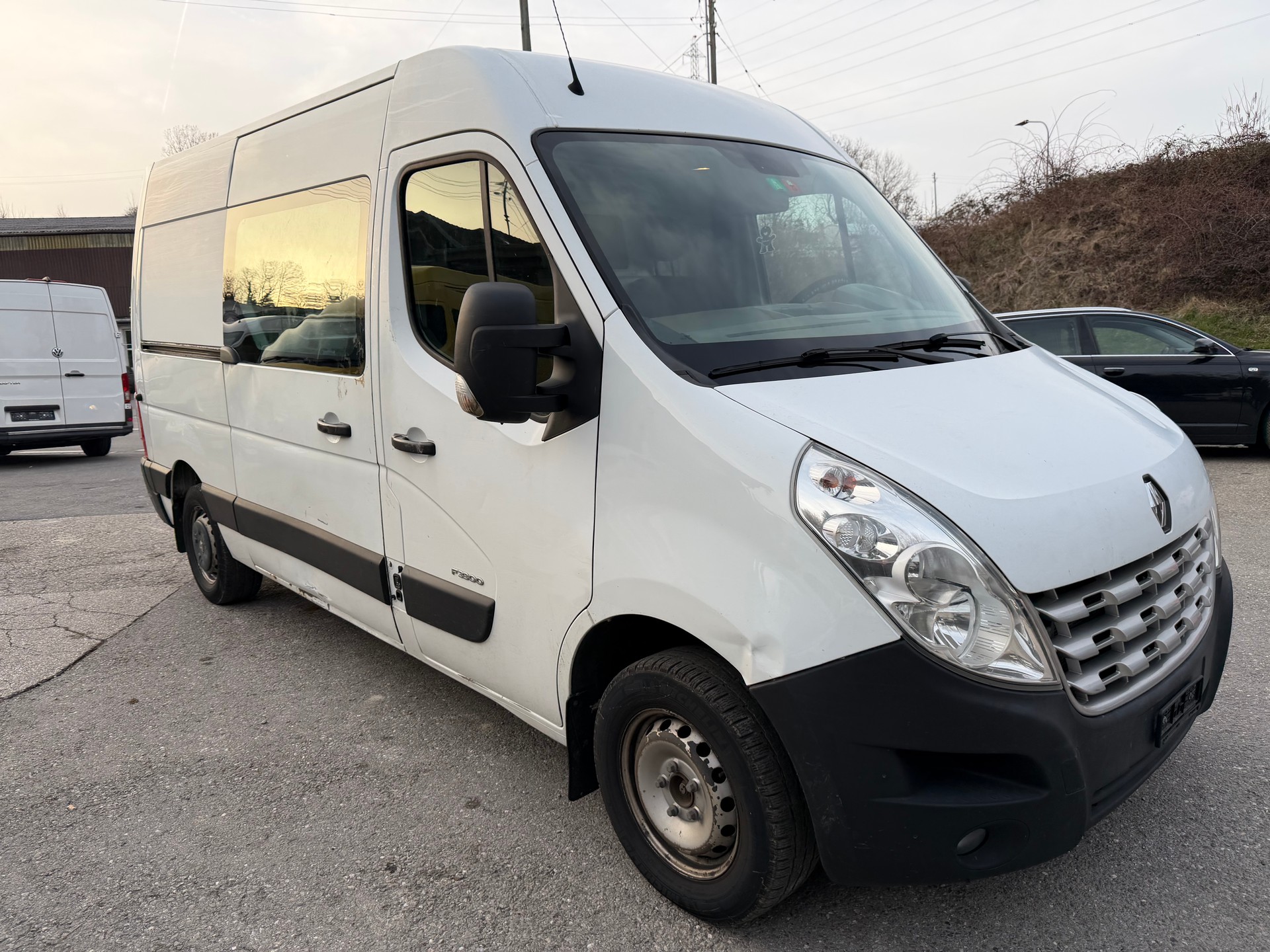 RENAULT Master T33 2.3dCi L2H2-showroom-element-3