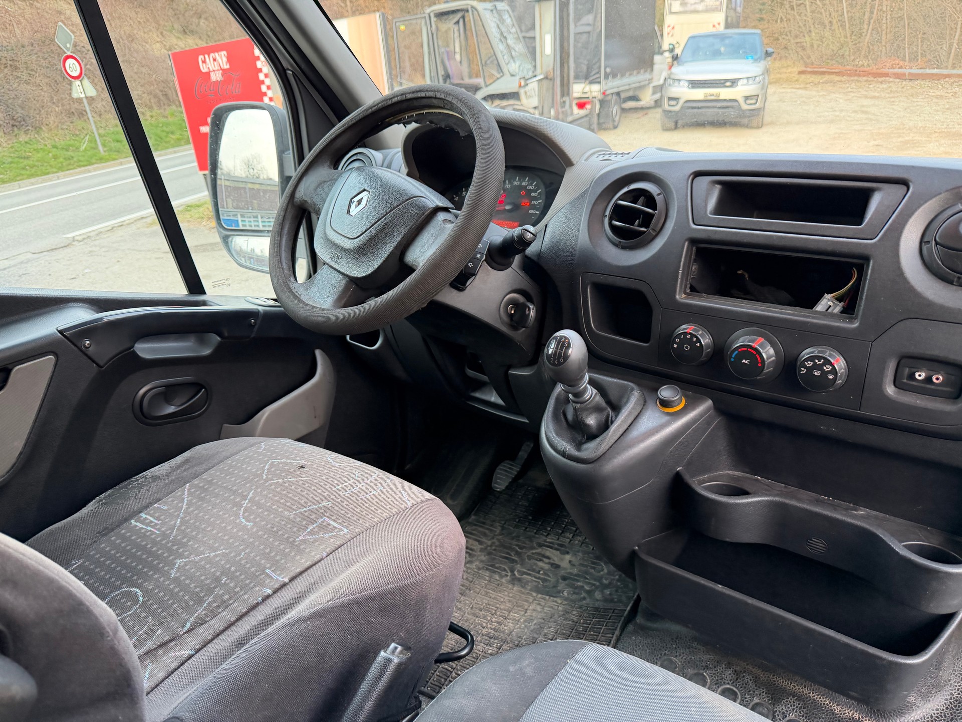 RENAULT Master T33 2.3dCi L2H2-image-7