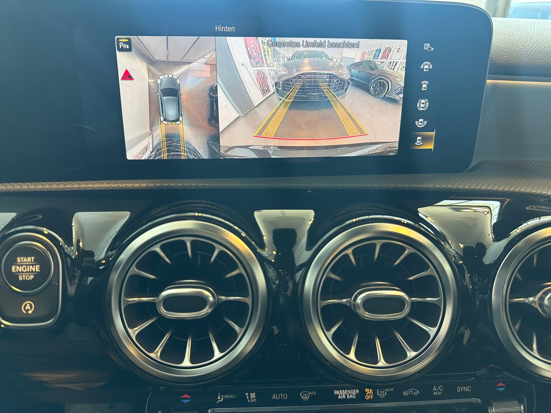 MERCEDES-BENZ A 45 S AMG 4Matic+ Speedshift-image-18