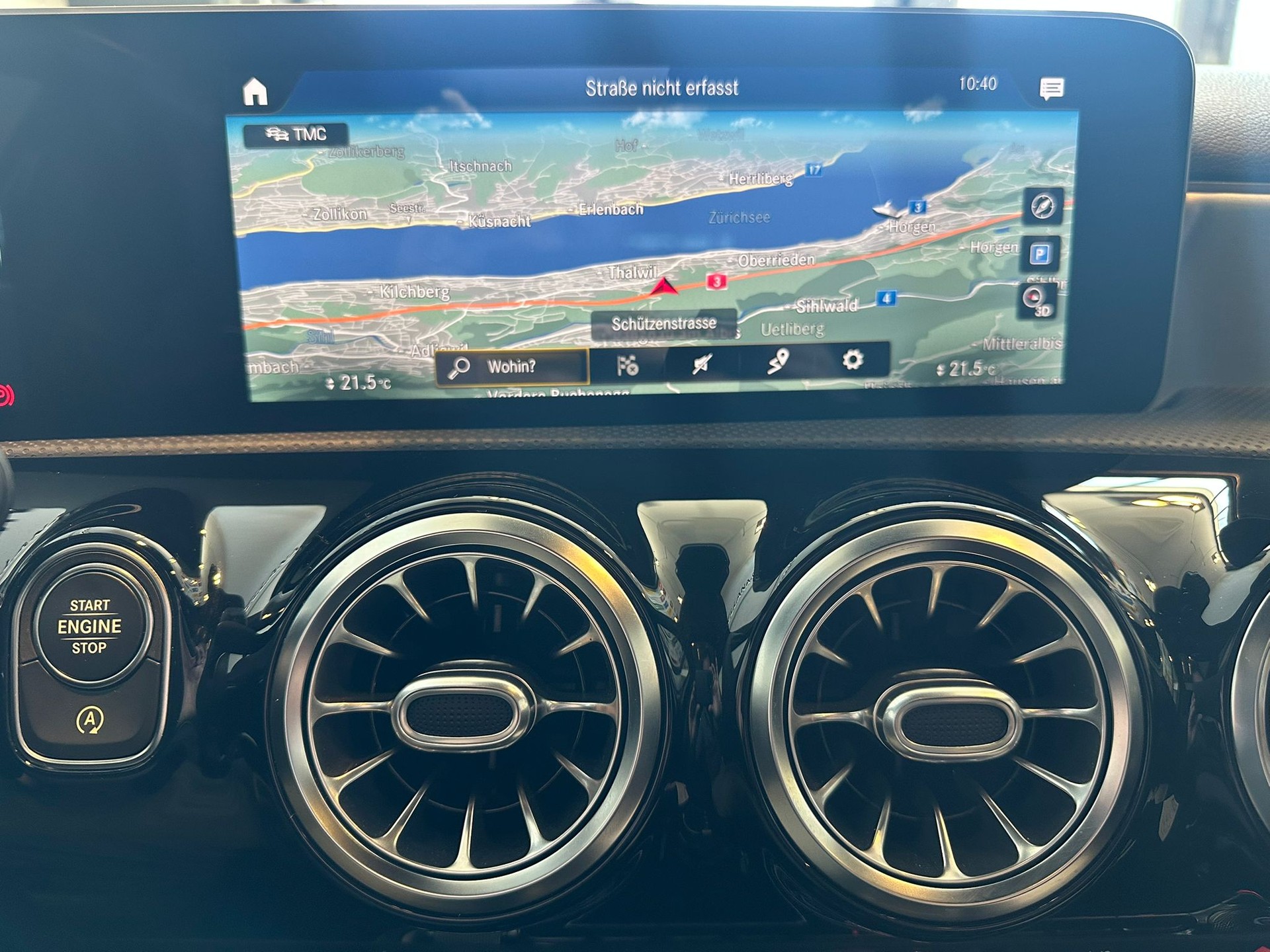 MERCEDES-BENZ A 45 S AMG 4Matic+ Speedshift-image-17