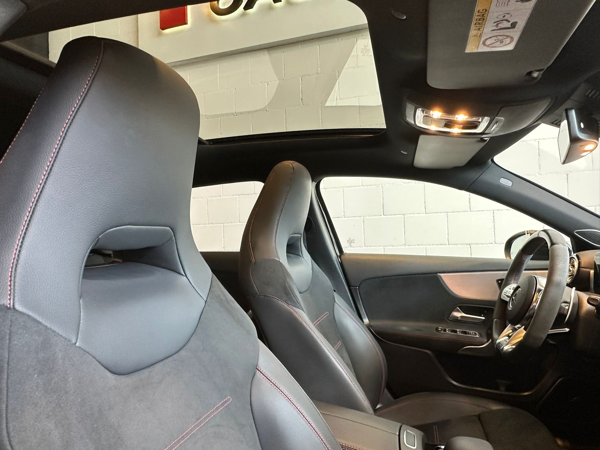 MERCEDES-BENZ A 45 S AMG 4Matic+ Speedshift-image-9