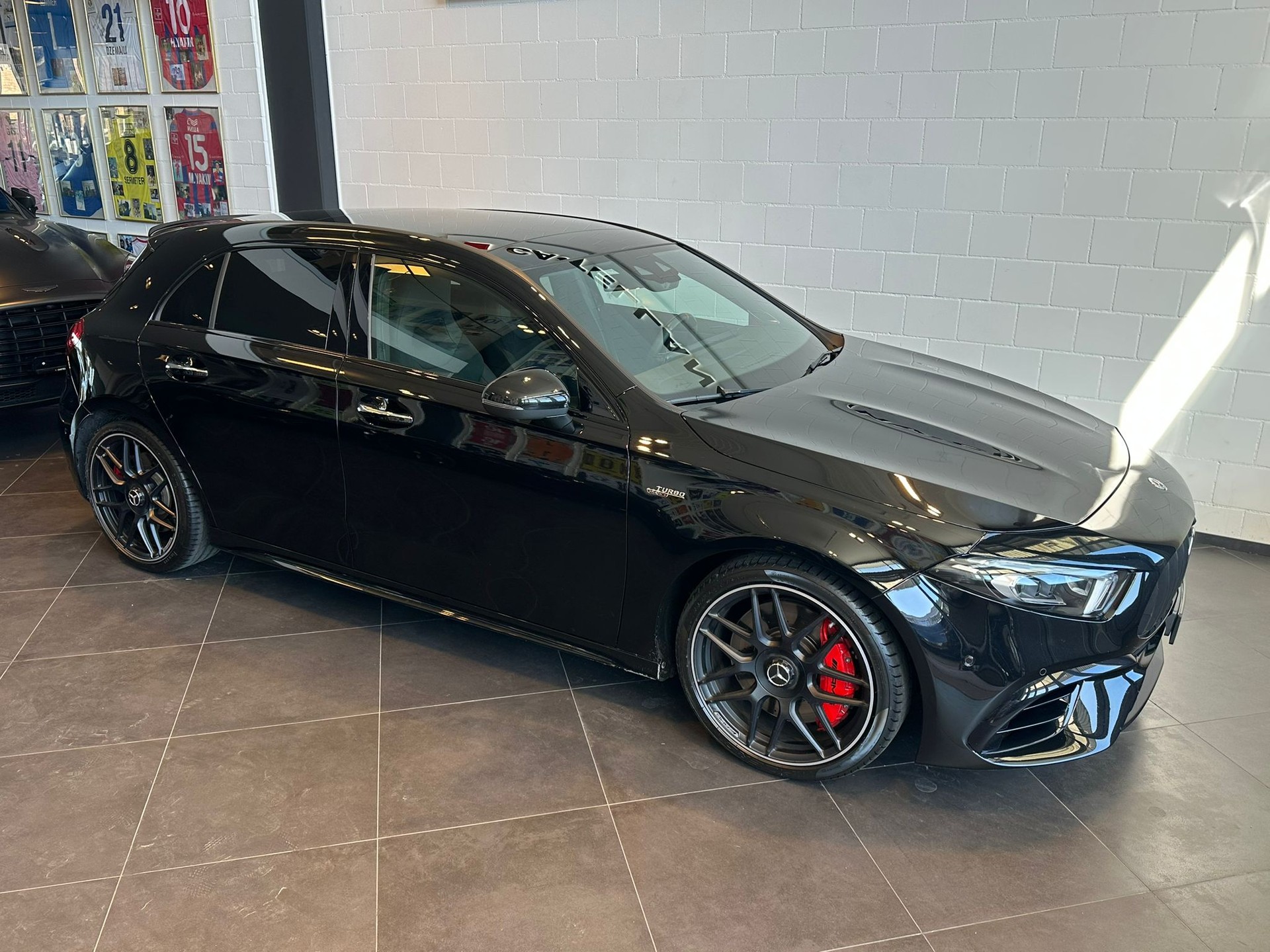 MERCEDES-BENZ A 45 S AMG 4Matic+ Speedshift-image-1