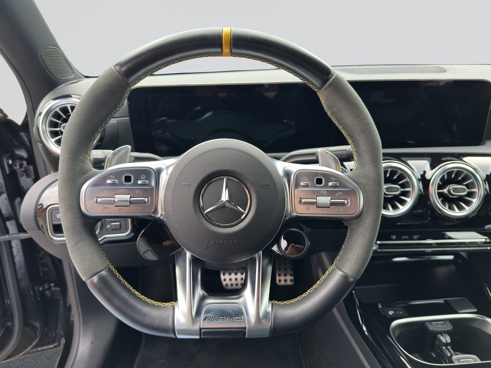 MERCEDES-BENZ A 45 S AMG 4Matic+ Speedshift-image-9