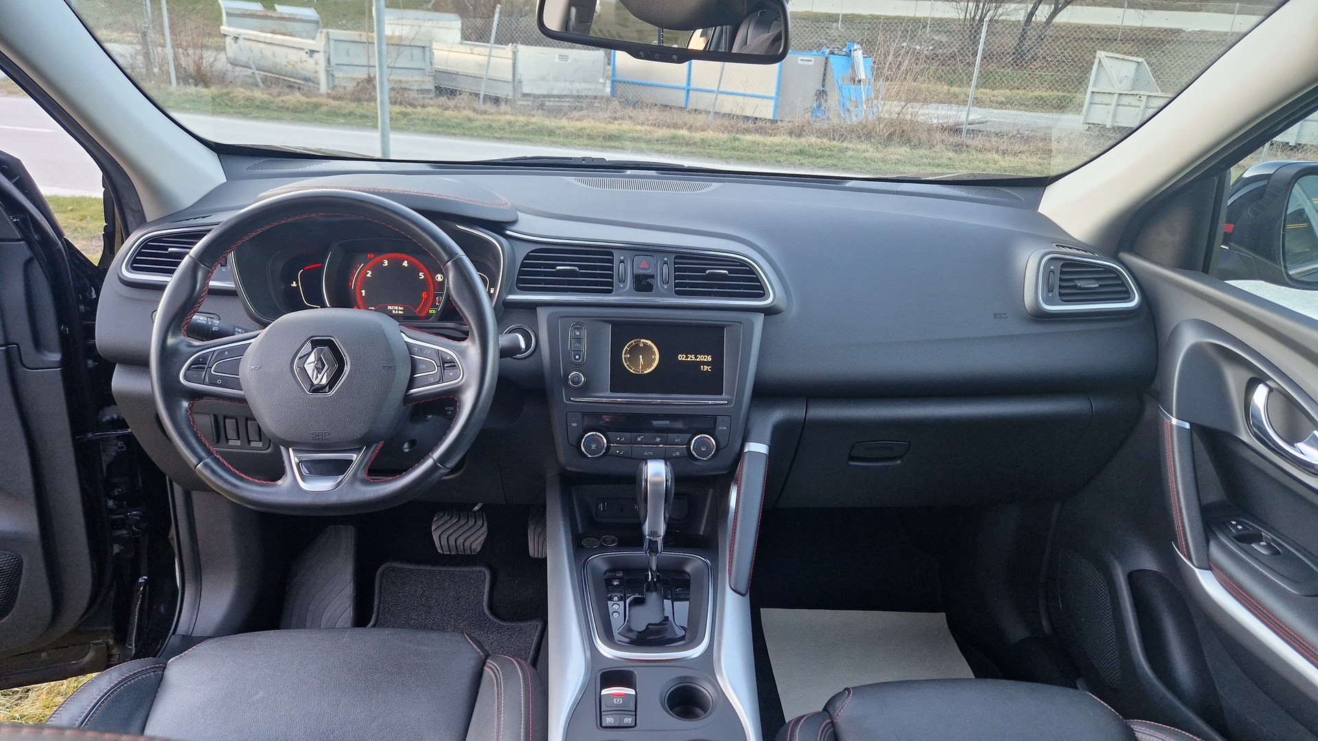 RENAULT Kadjar 1.2 16V Turbo Swiss Edition EDC-image-8
