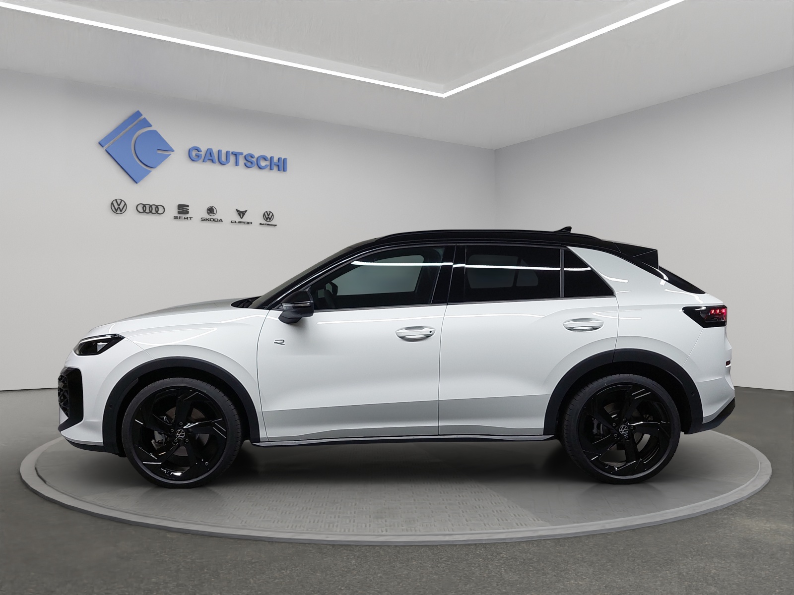 VW T-Roc 1.5 eTSI mHEV R-Line DSG-image-1