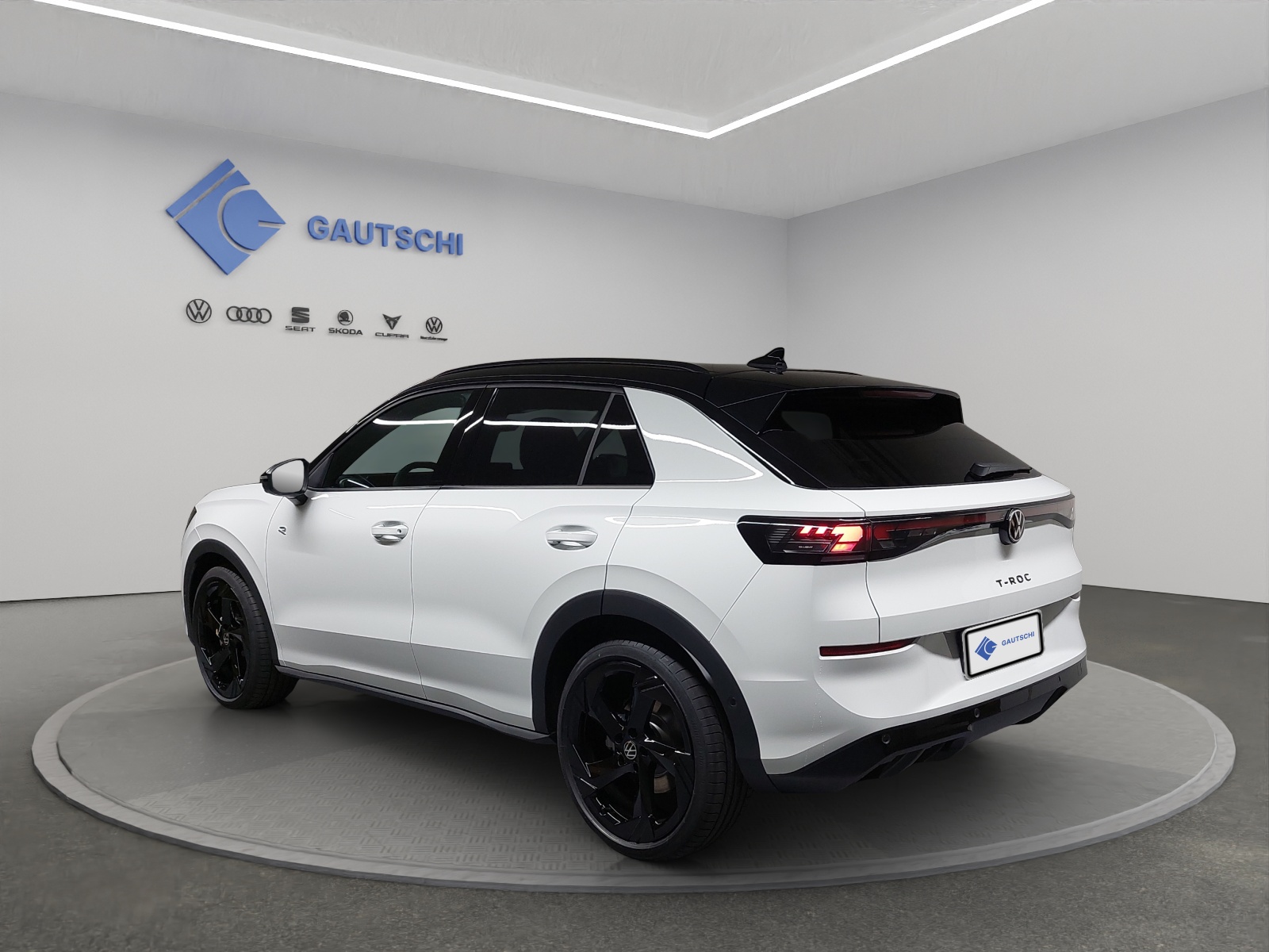 VW T-Roc 1.5 eTSI mHEV R-Line DSG-image-2