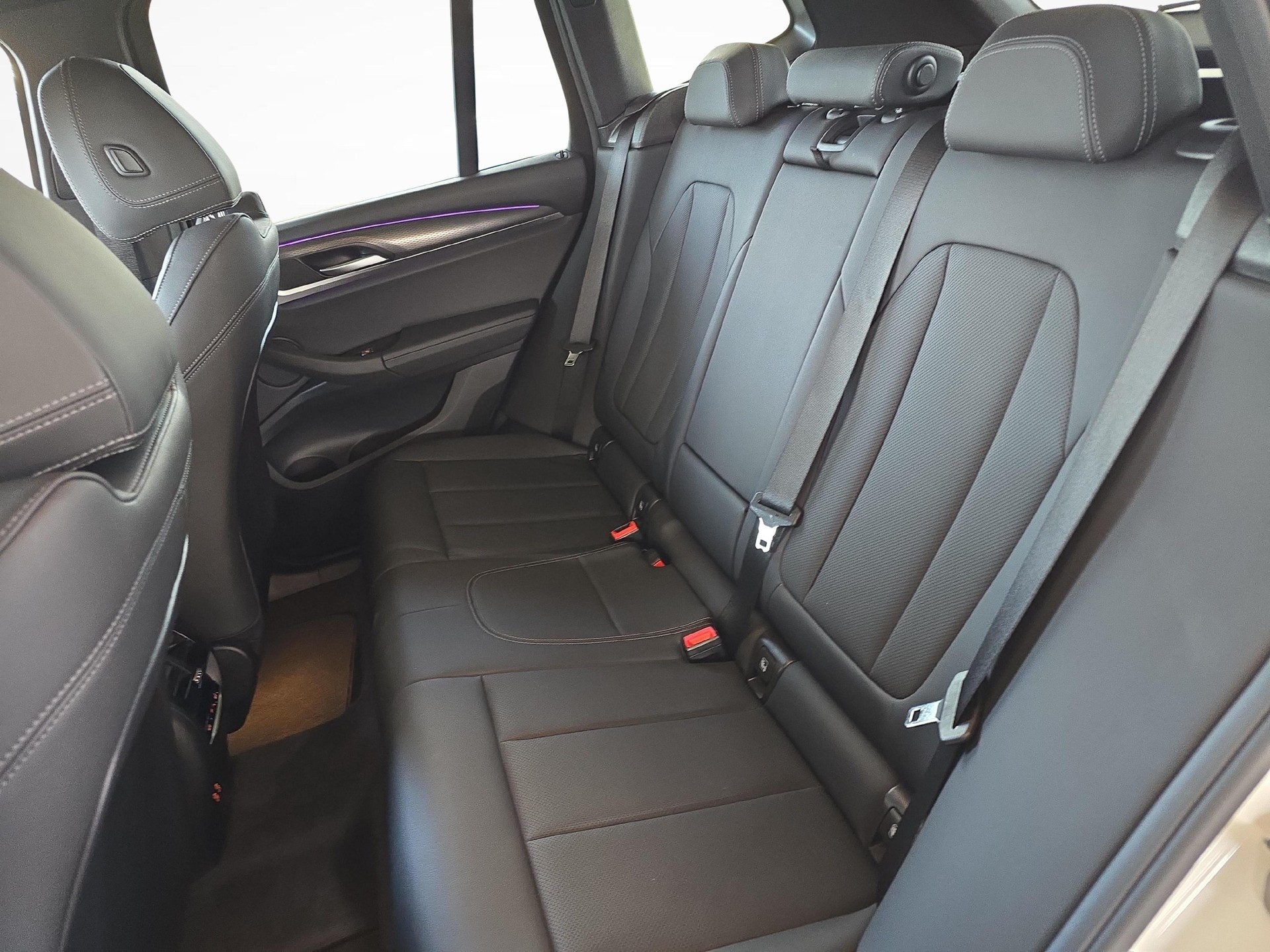 BMW X3 20d xDrive paddles-image-10
