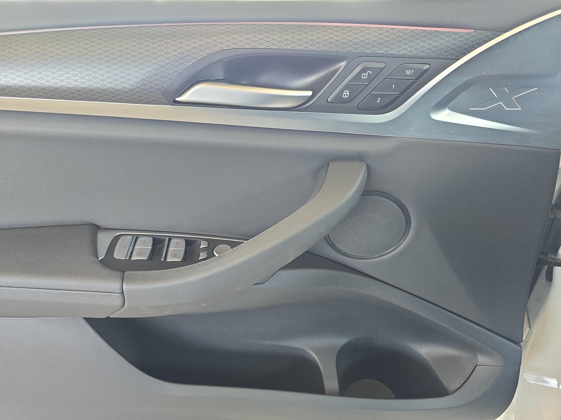 BMW X3 20d xDrive paddles-image-15