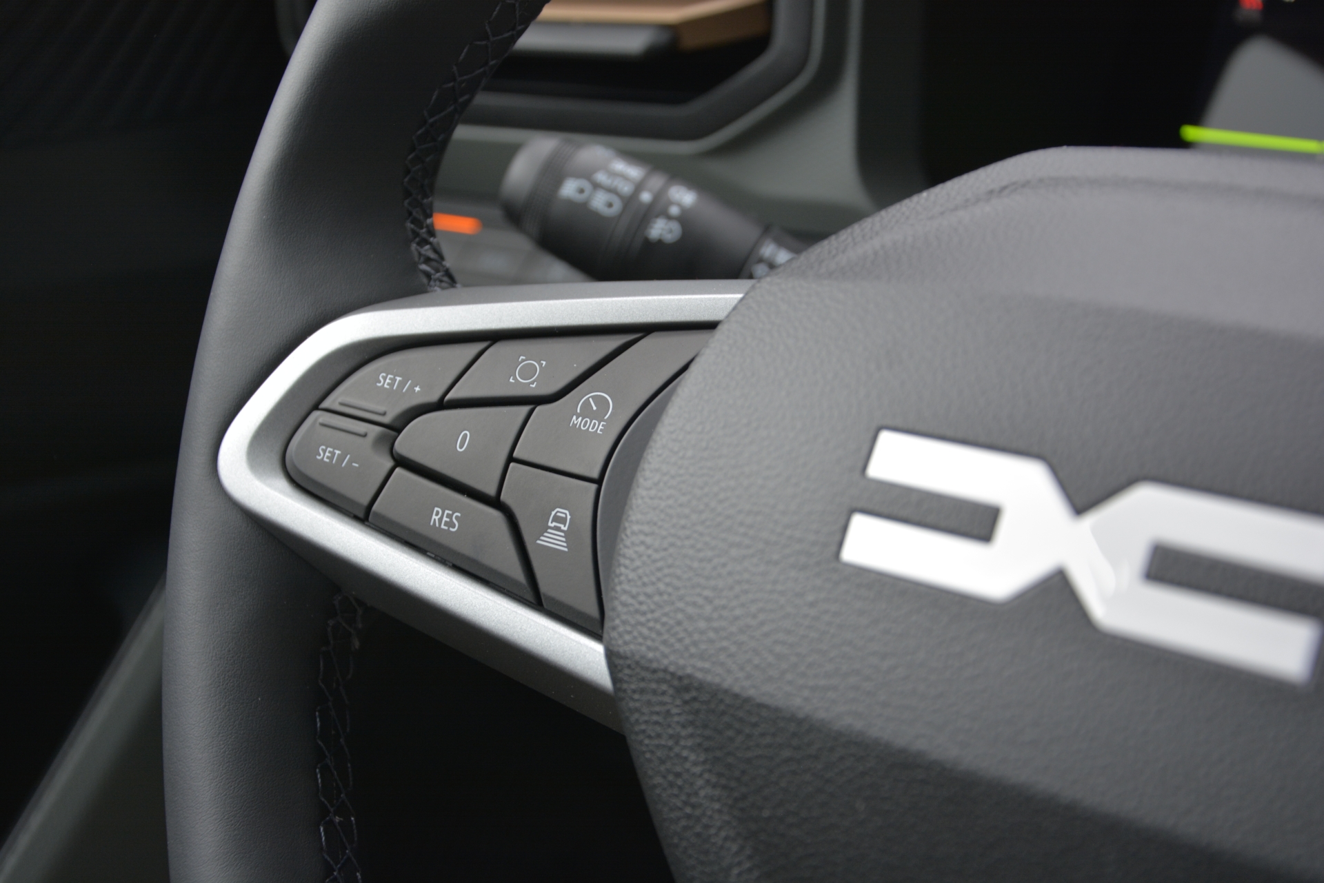 DACIA BIGSTER extreme hybrid 155-image-12
