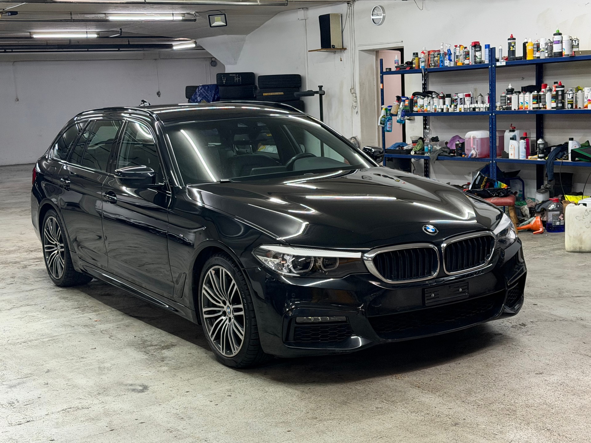 BMW 530d xDrive Touring Pure M Sport Edition Steptr.-image-0